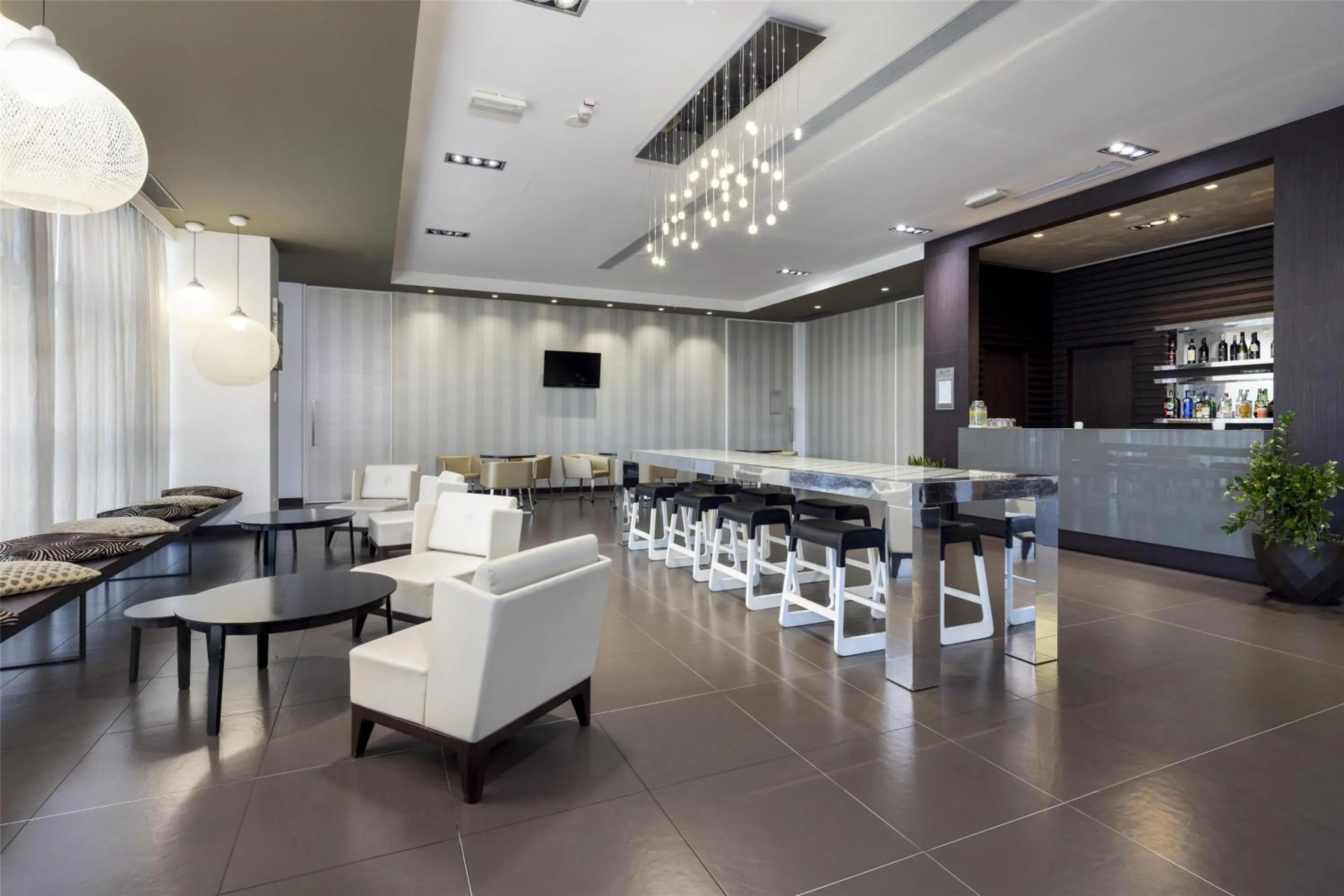 Lobby or reception in Best Western Premier CHC Airport