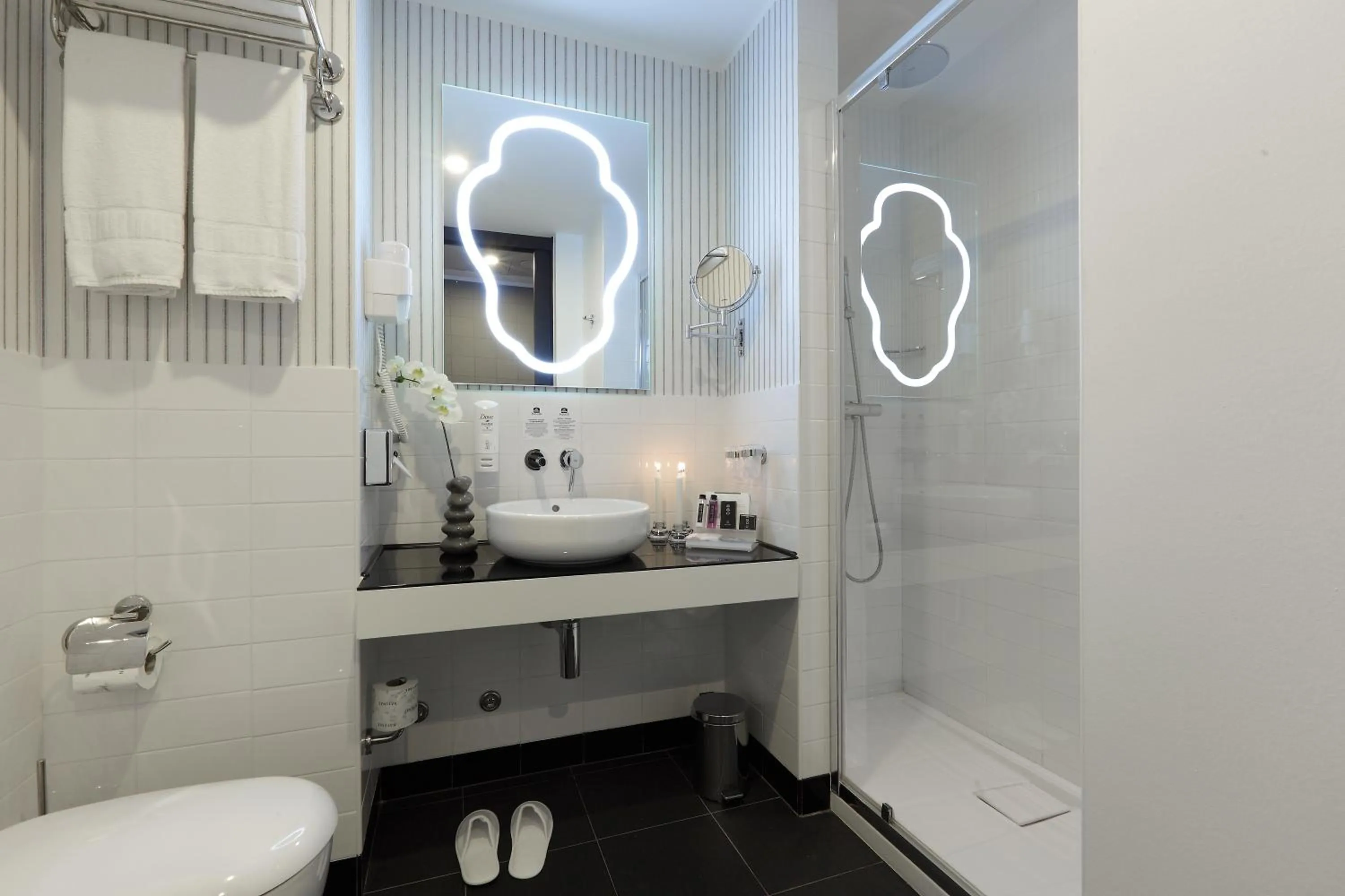 Bathroom in Best Western Premier CHC Airport