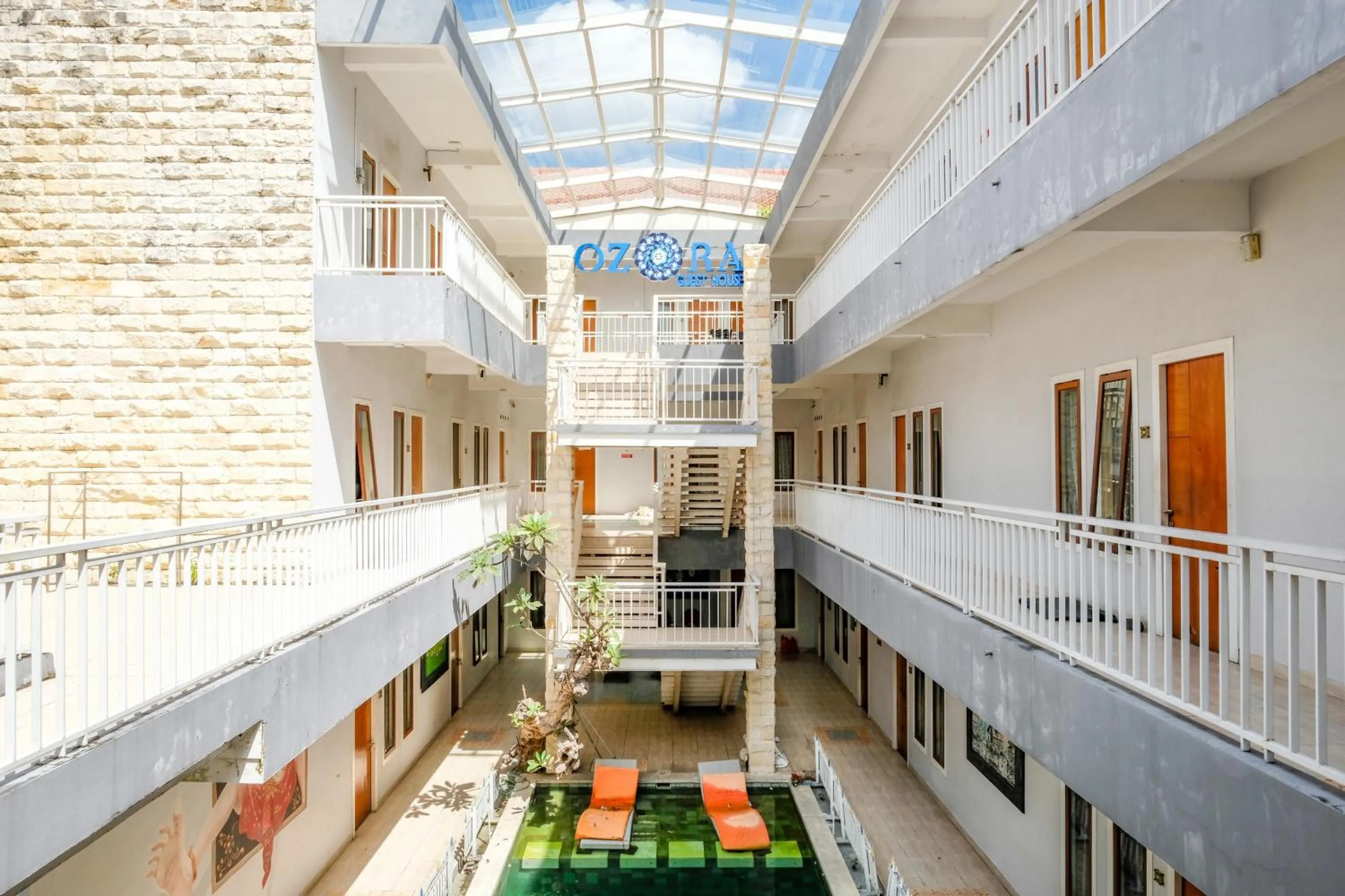 Property building in RedDoorz Plus @ Mahendradatta Denpasar