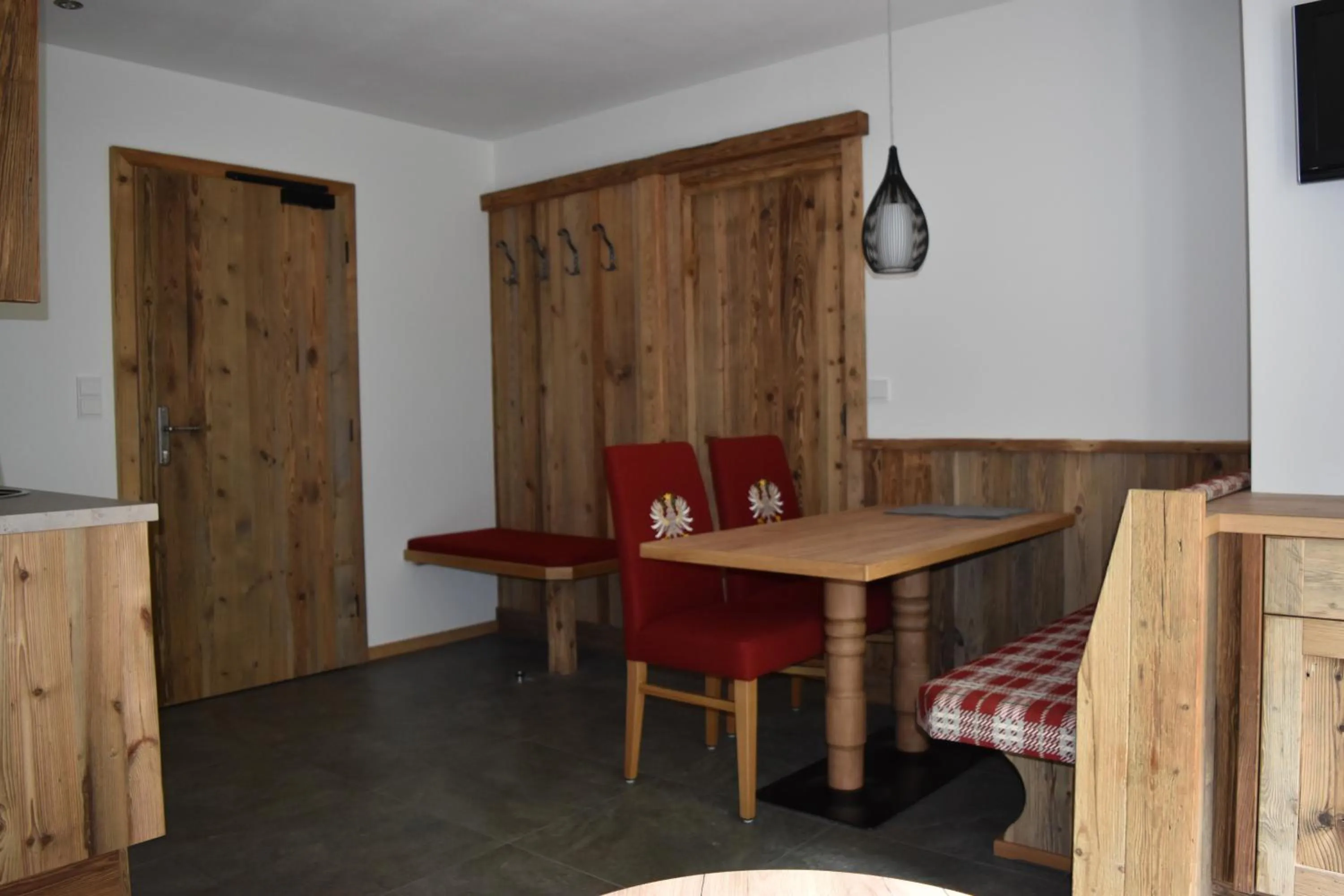 Dining area in Garni des Alpes