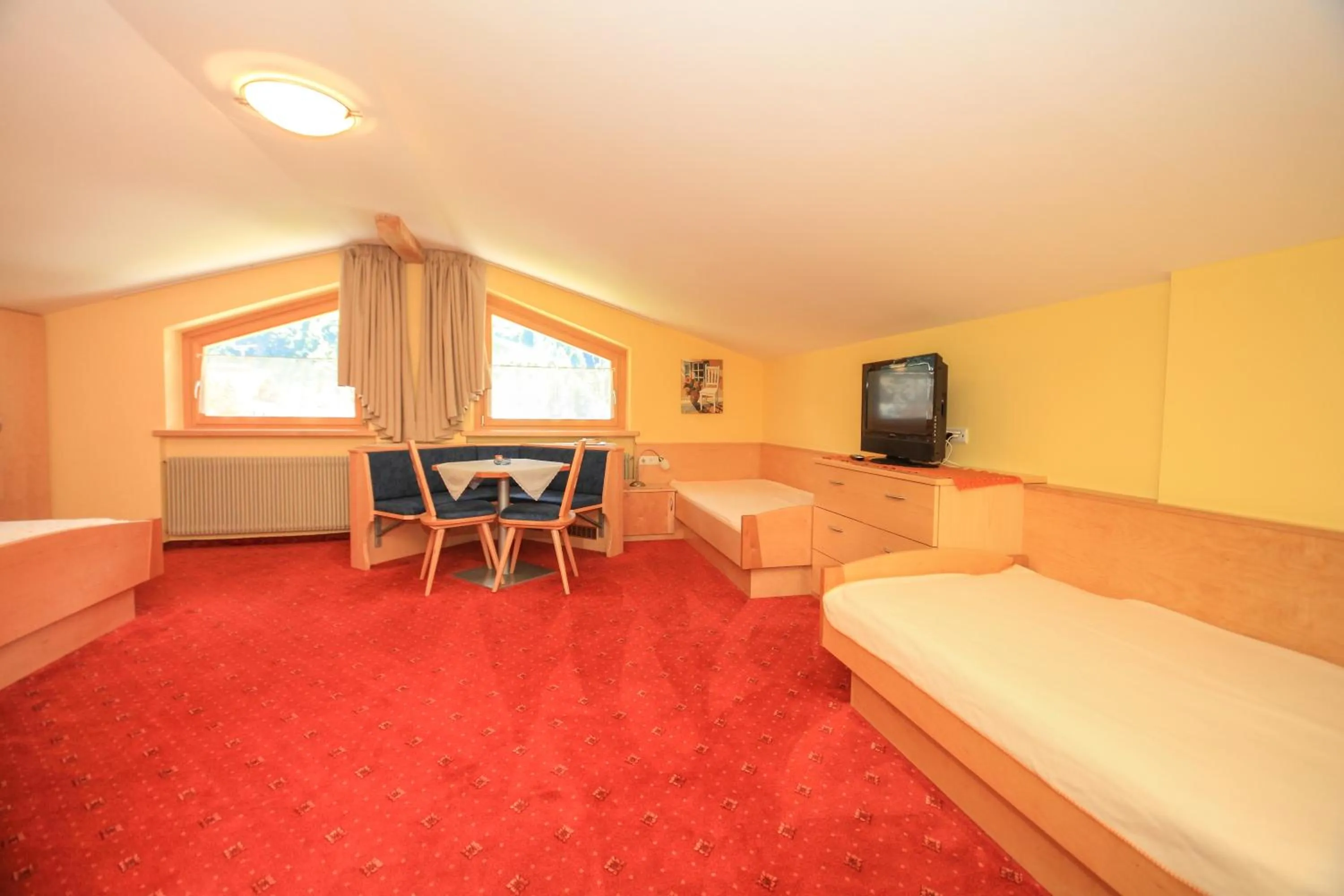 Bedroom, Bed in Garni des Alpes