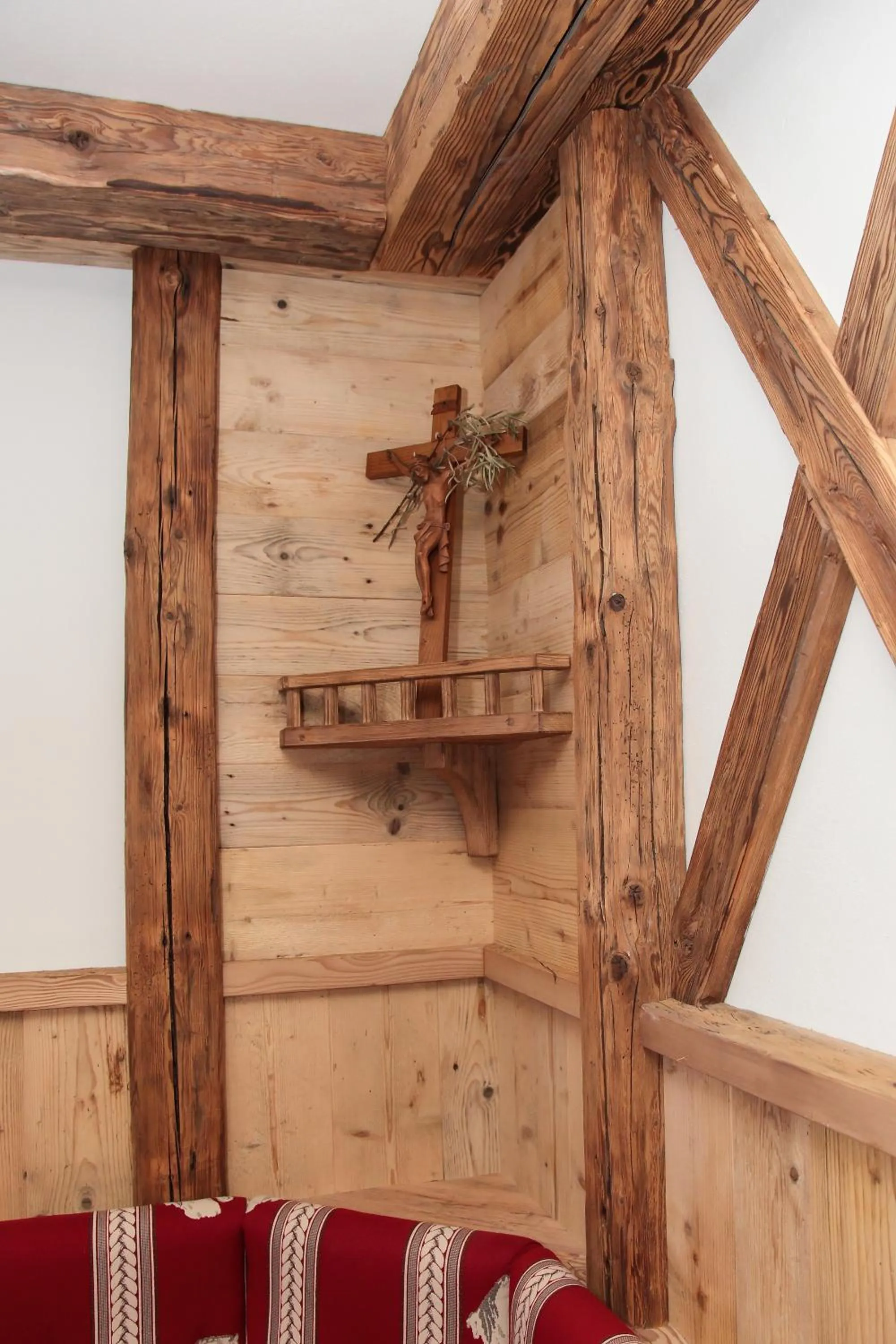 Decorative detail in Garni des Alpes