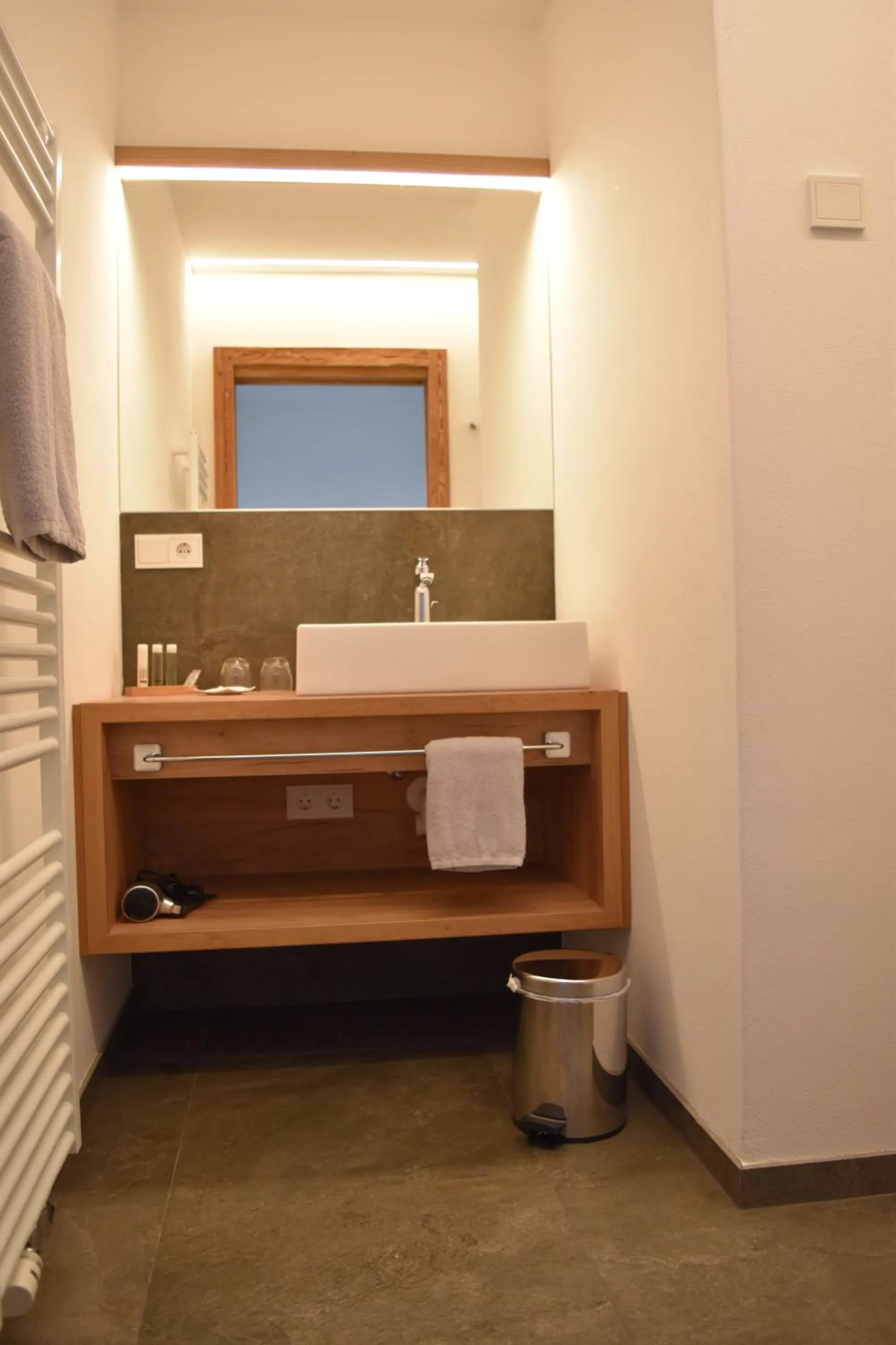 Bathroom in Garni des Alpes