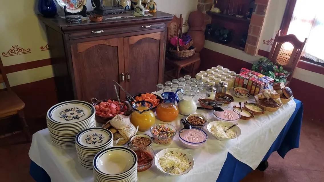 Restaurant/places to eat in Ex-Hacienda San Buenaventura