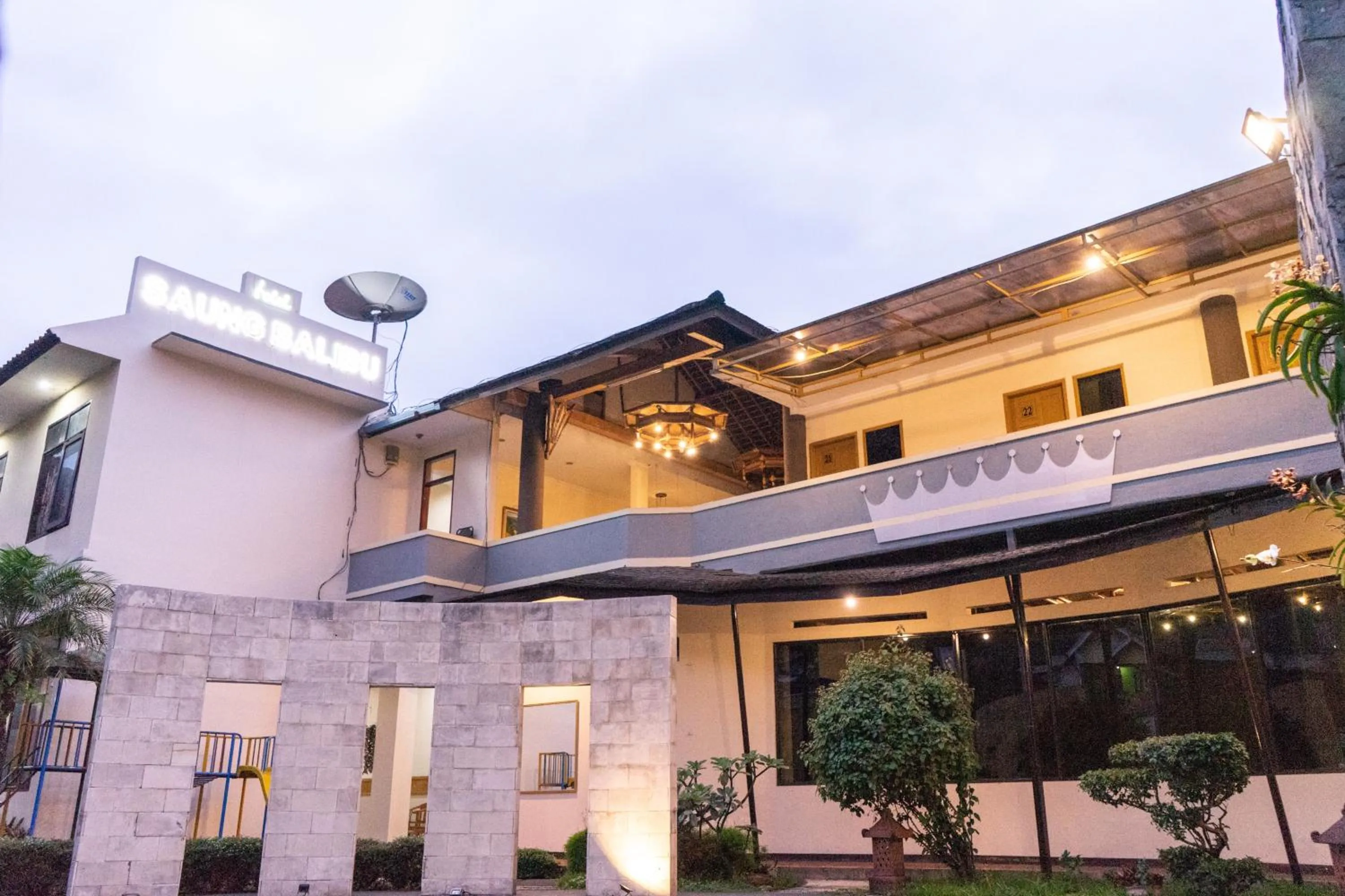 Property building in Saung Balibu Hotel