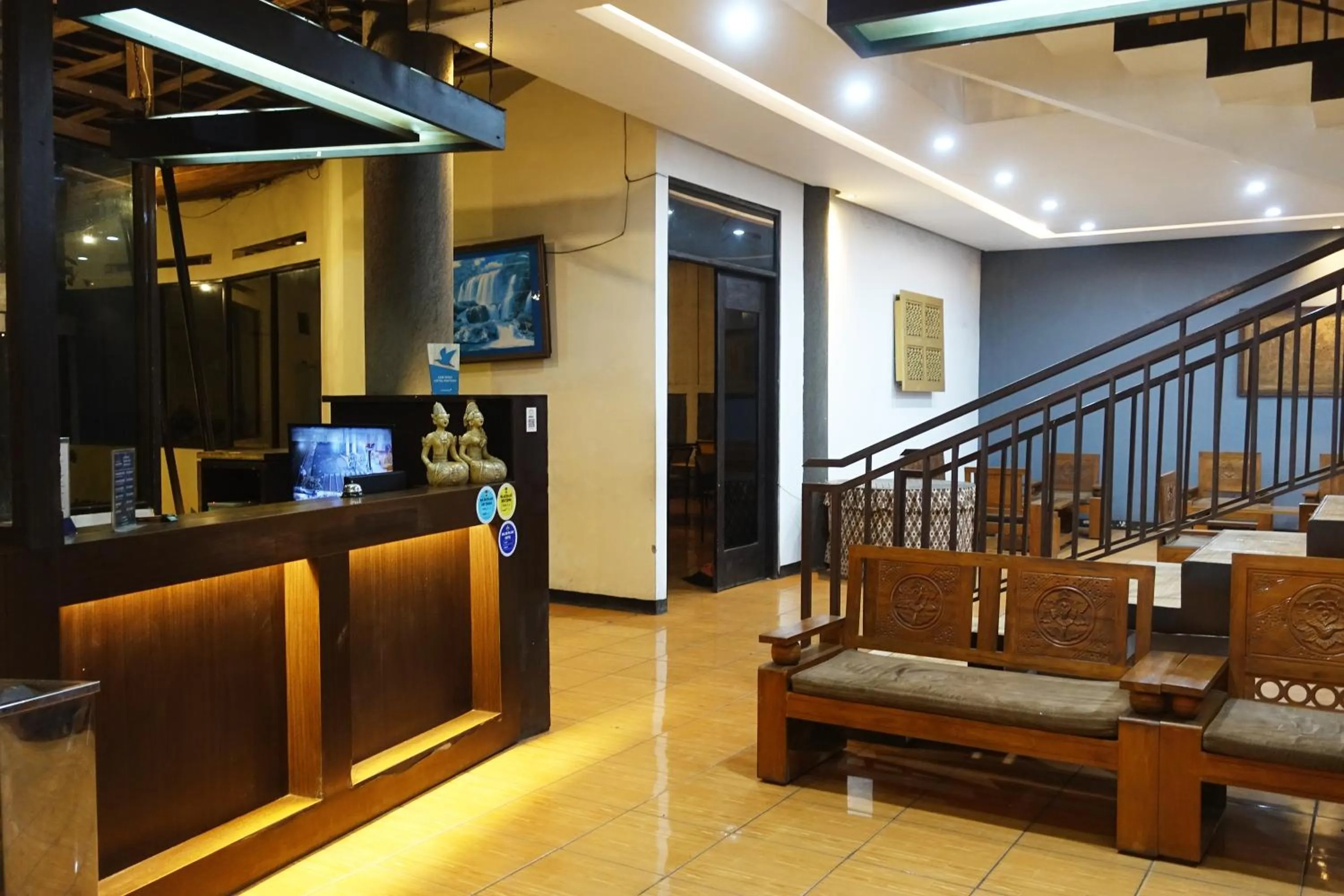 Lobby or reception in Saung Balibu Hotel