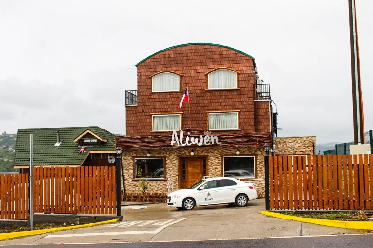 Property building in Hotel Aliwen