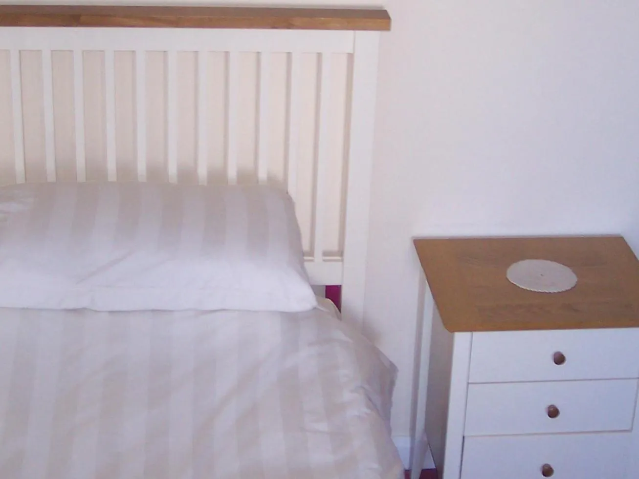 Decorative detail in The Poldark Inn