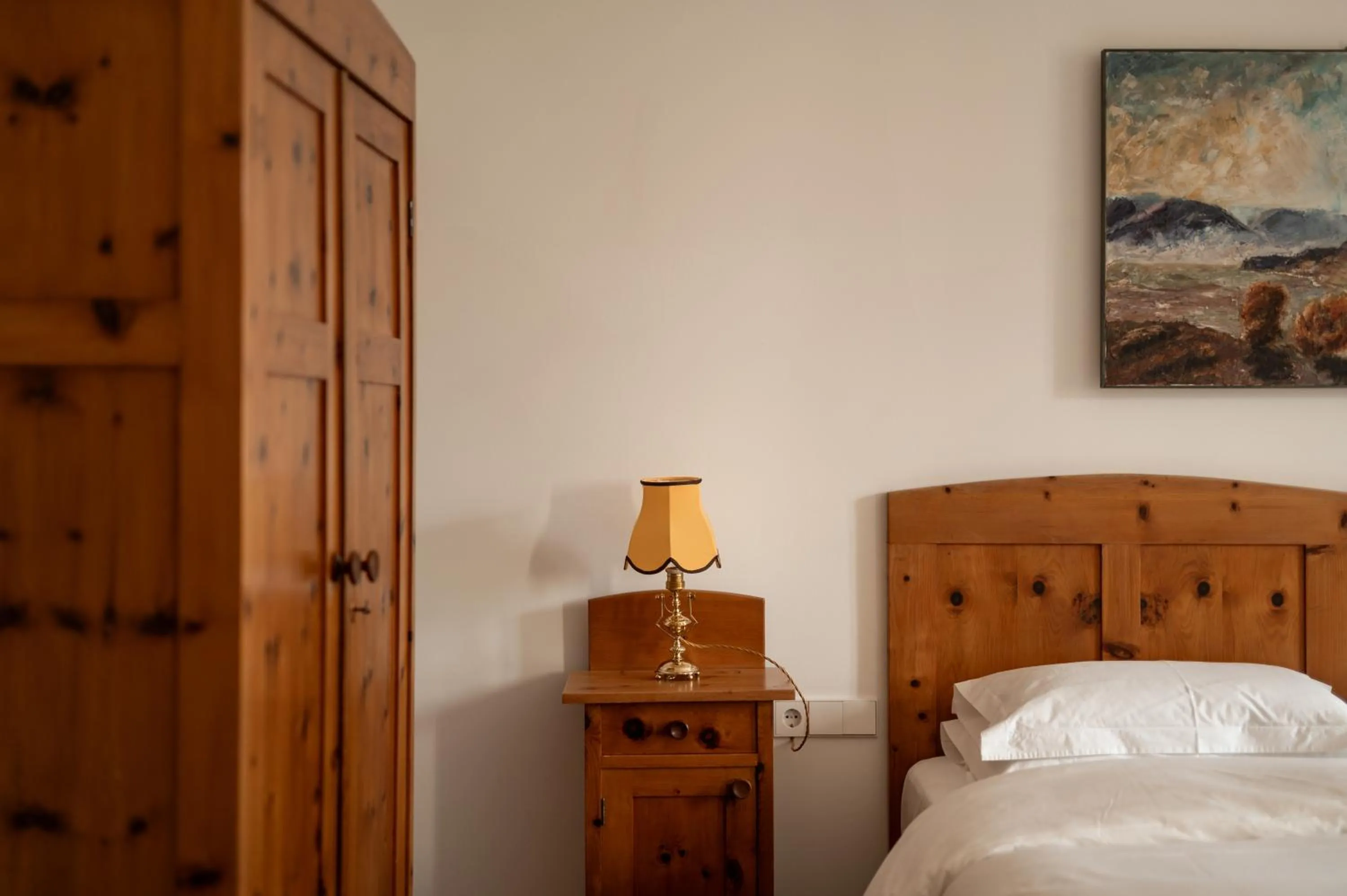 Decorative detail, Bed in Ottmanngut Suite and Breakfast