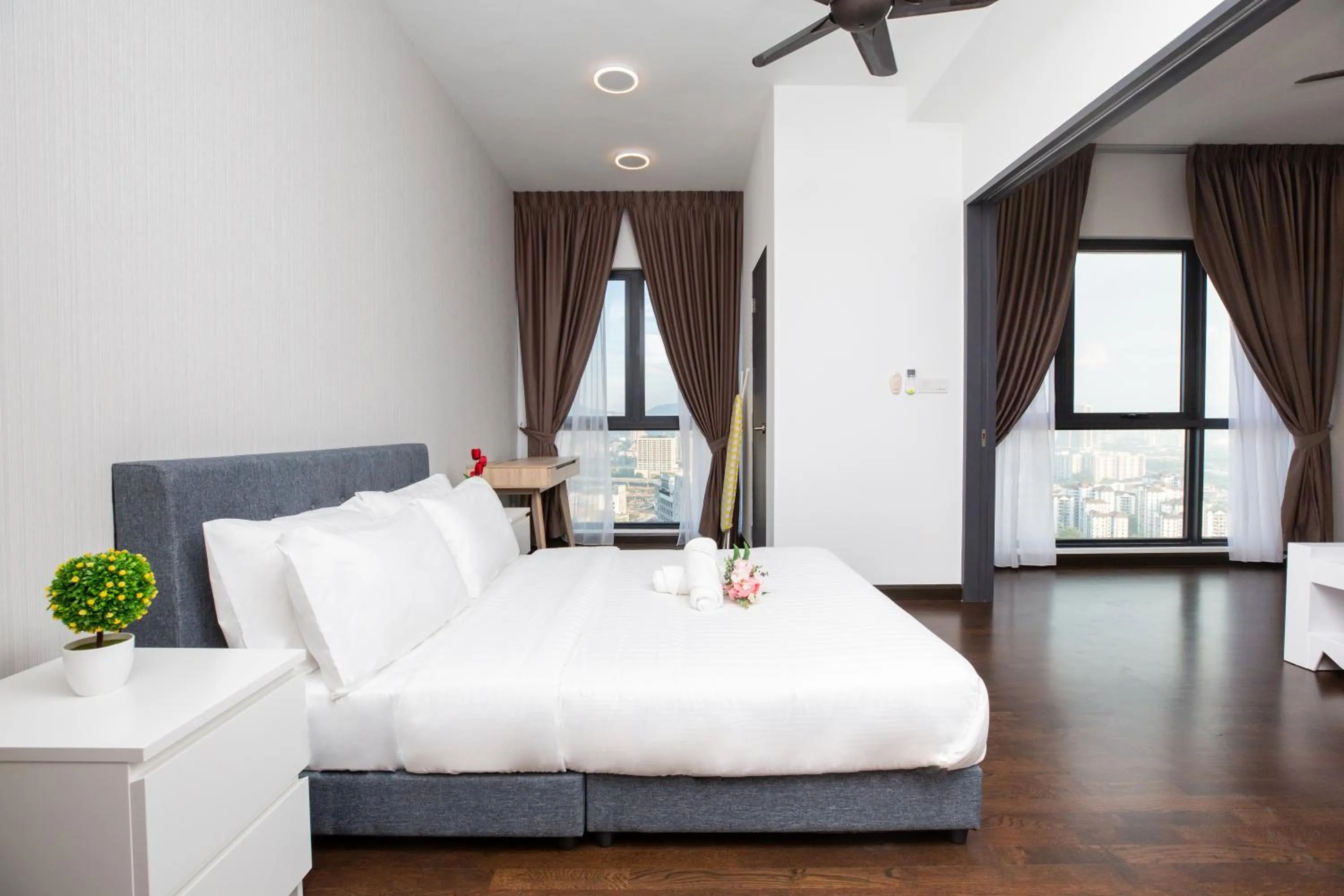 Bed in Velocity KL By PSM Luxury Suites