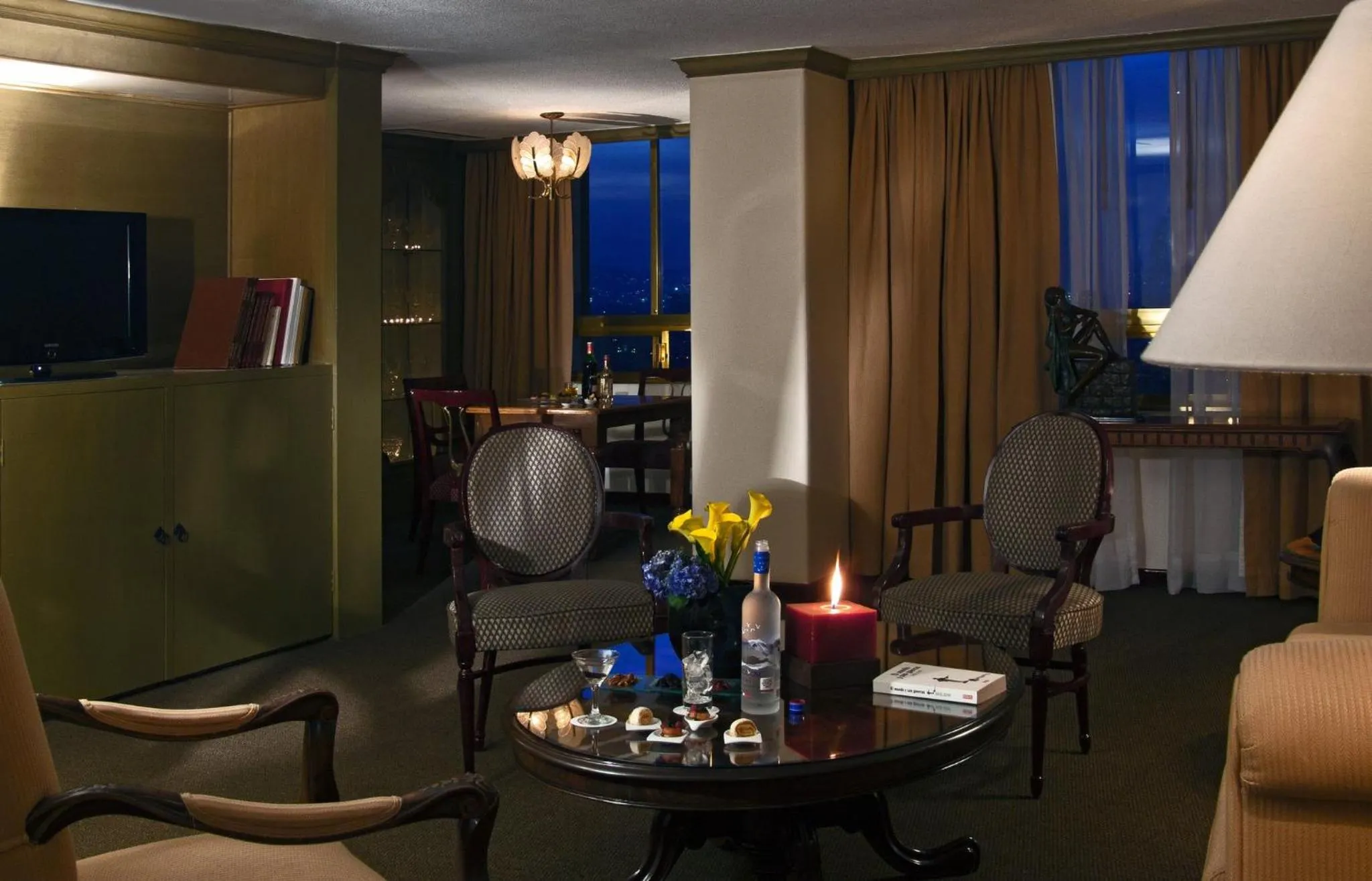 Photo of the whole room in Fiesta Americana Reforma