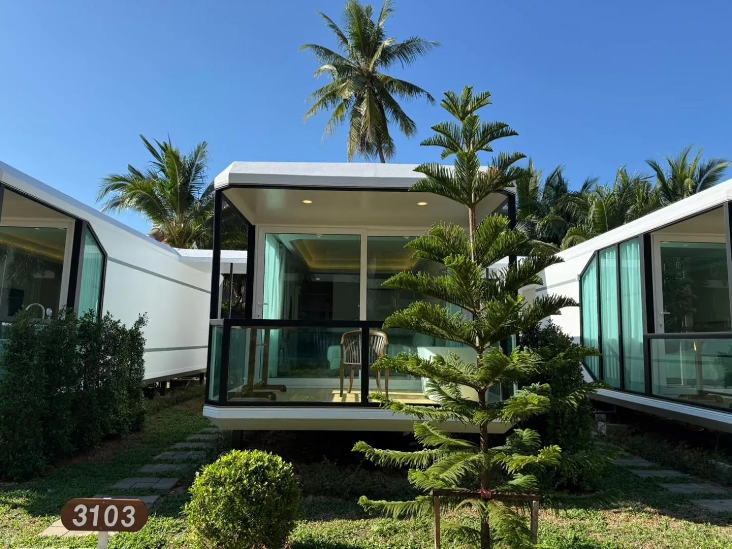 Garden view in Koh Chang Paradise Hill