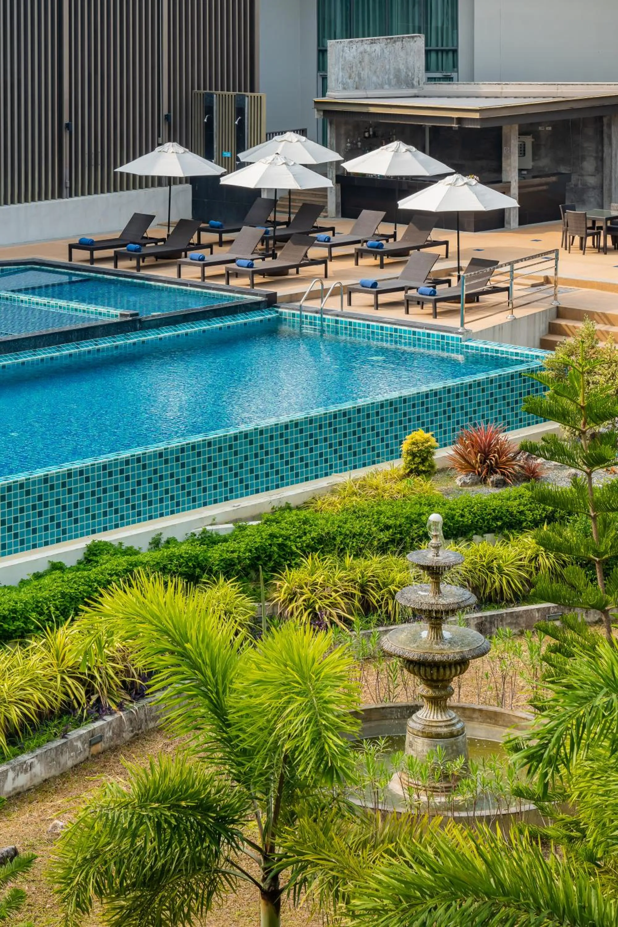 Swimming pool in Koh Chang Paradise Hill