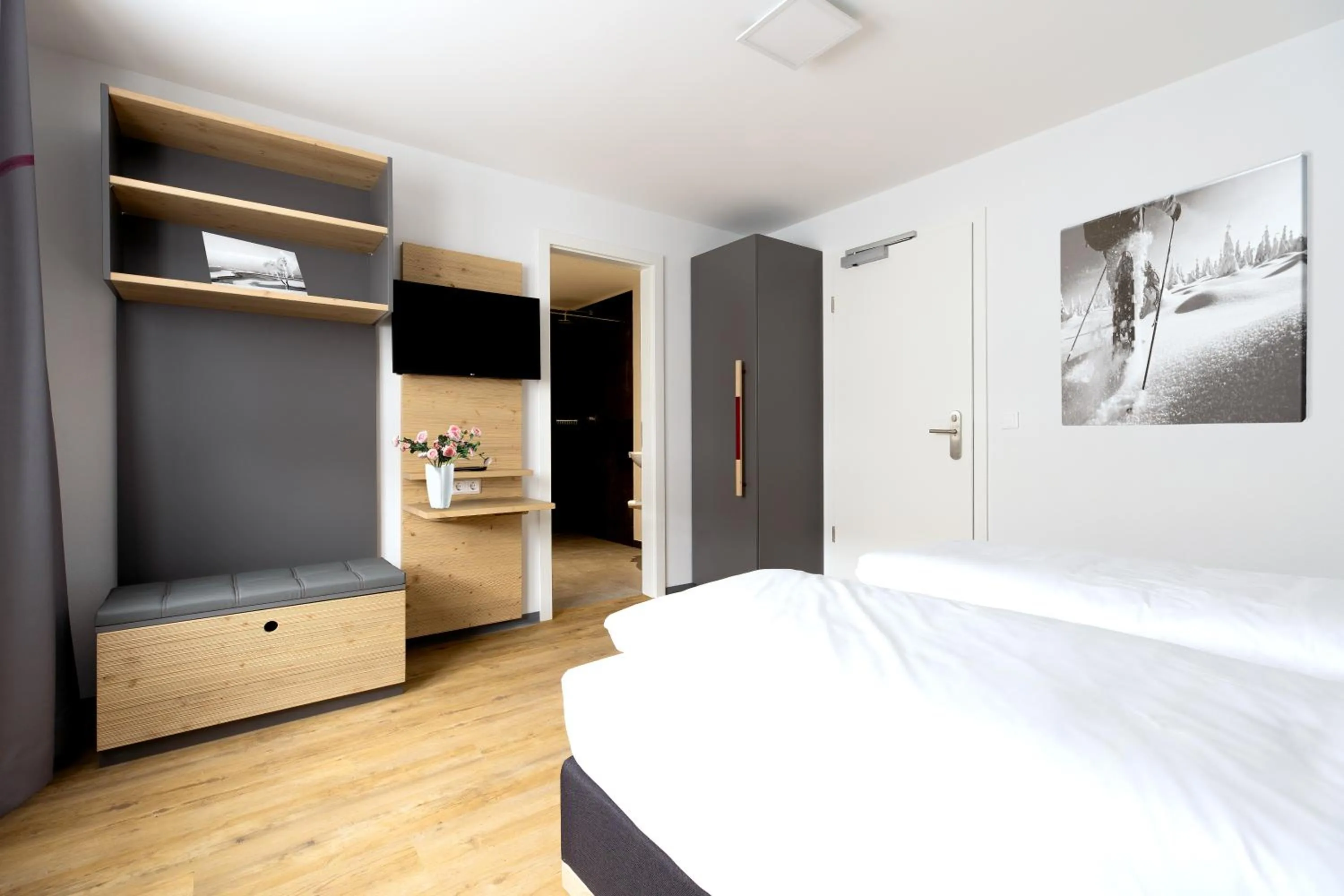 Photo of the whole room, Bed in K1 Hotel Willingen