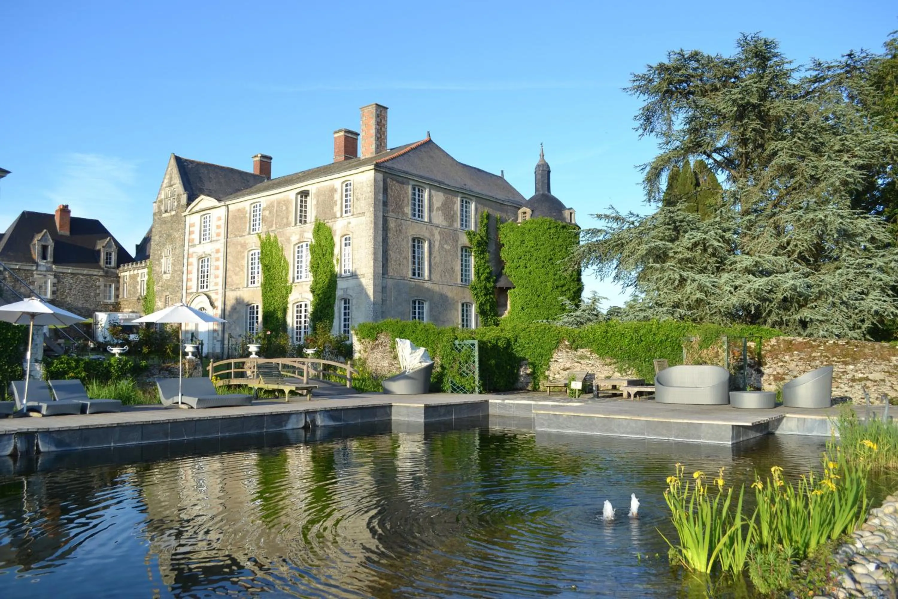Swimming pool in Château de l'Epinay