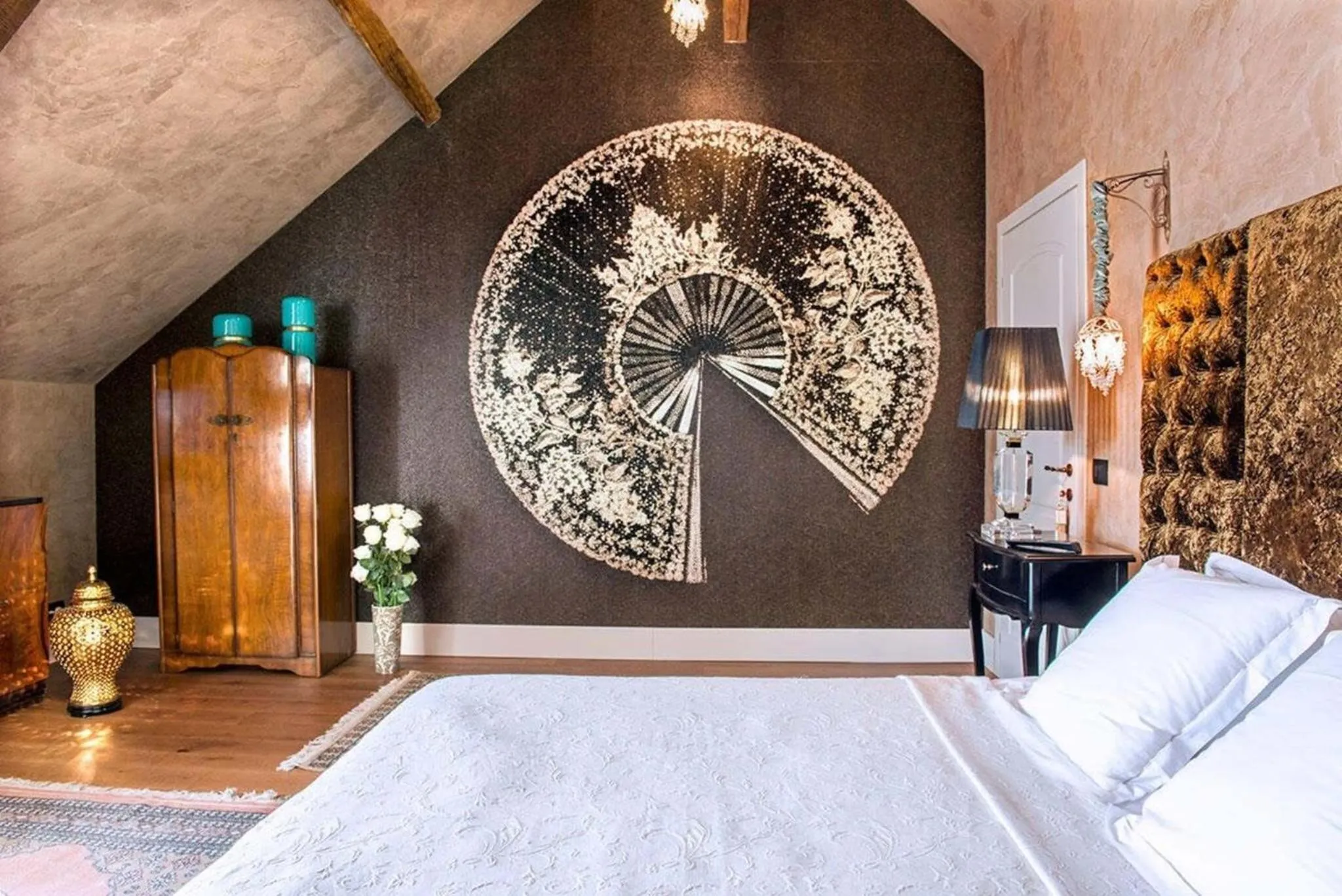 Bedroom, Bed in Château de l'Epinay