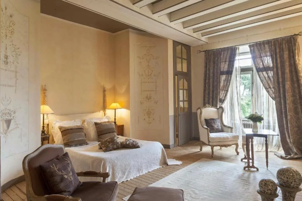 Bed in Château de l'Epinay