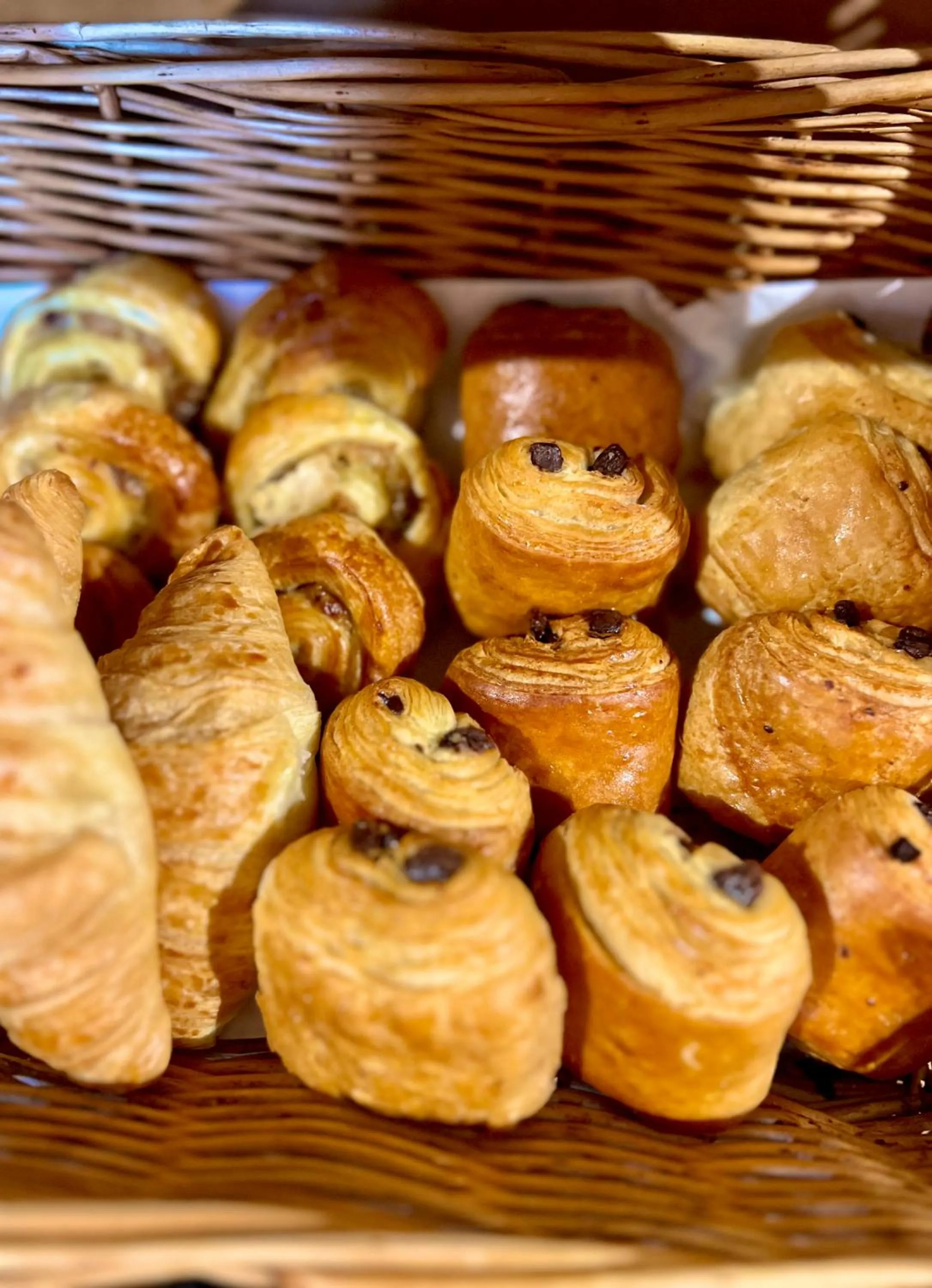 Buffet breakfast in Château de l'Epinay