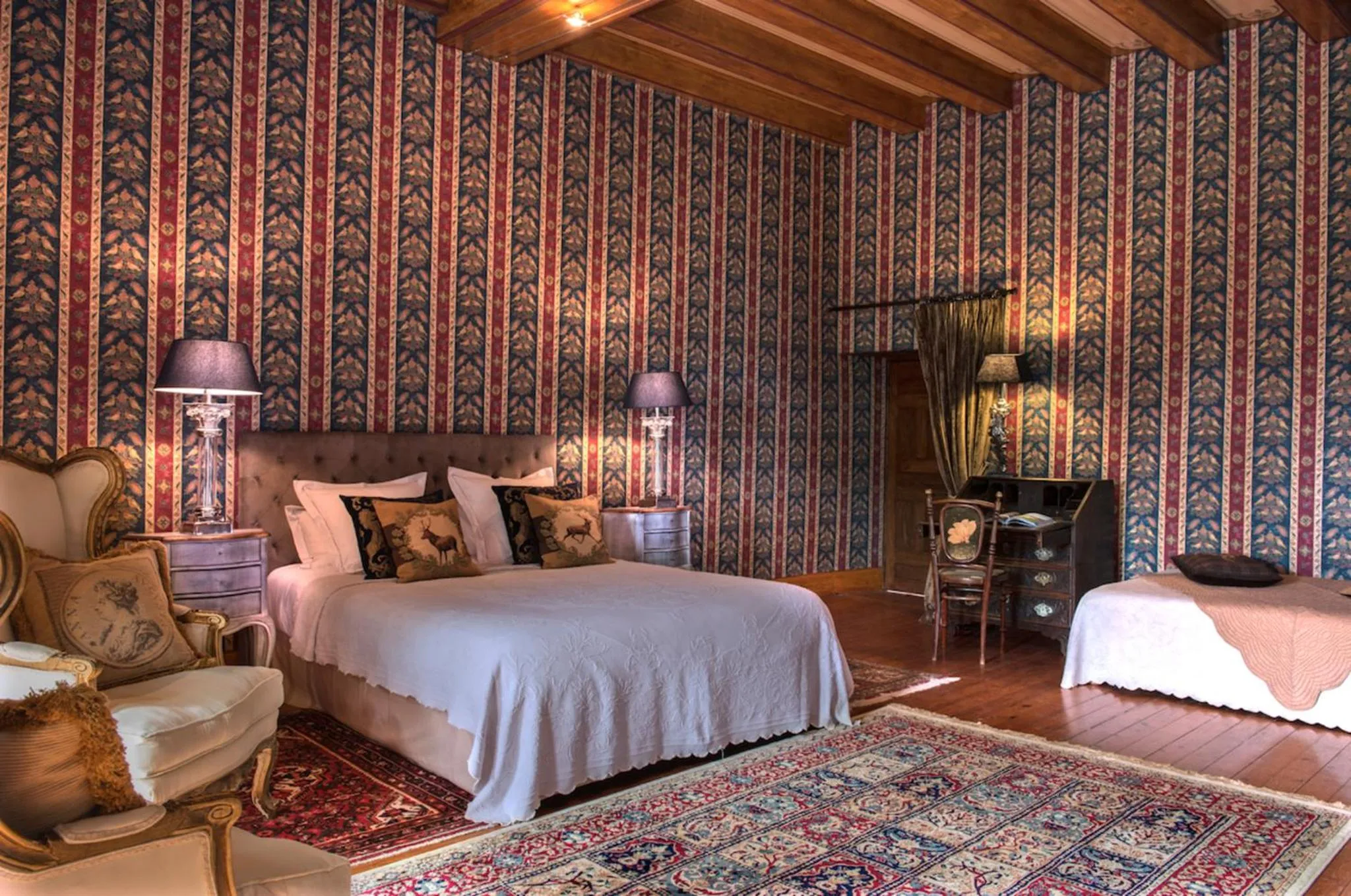 Bedroom, Bed in Château de l'Epinay