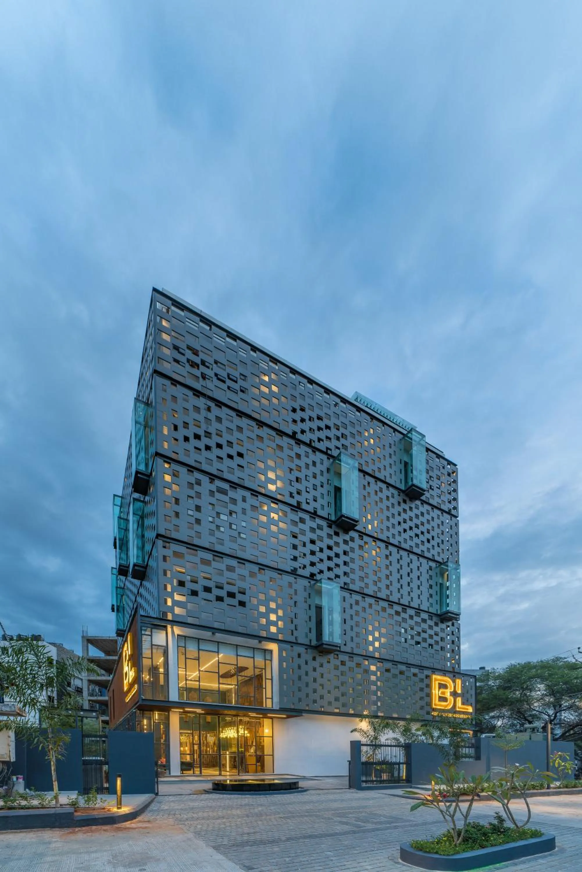 Facade/entrance in Hotel B plus L