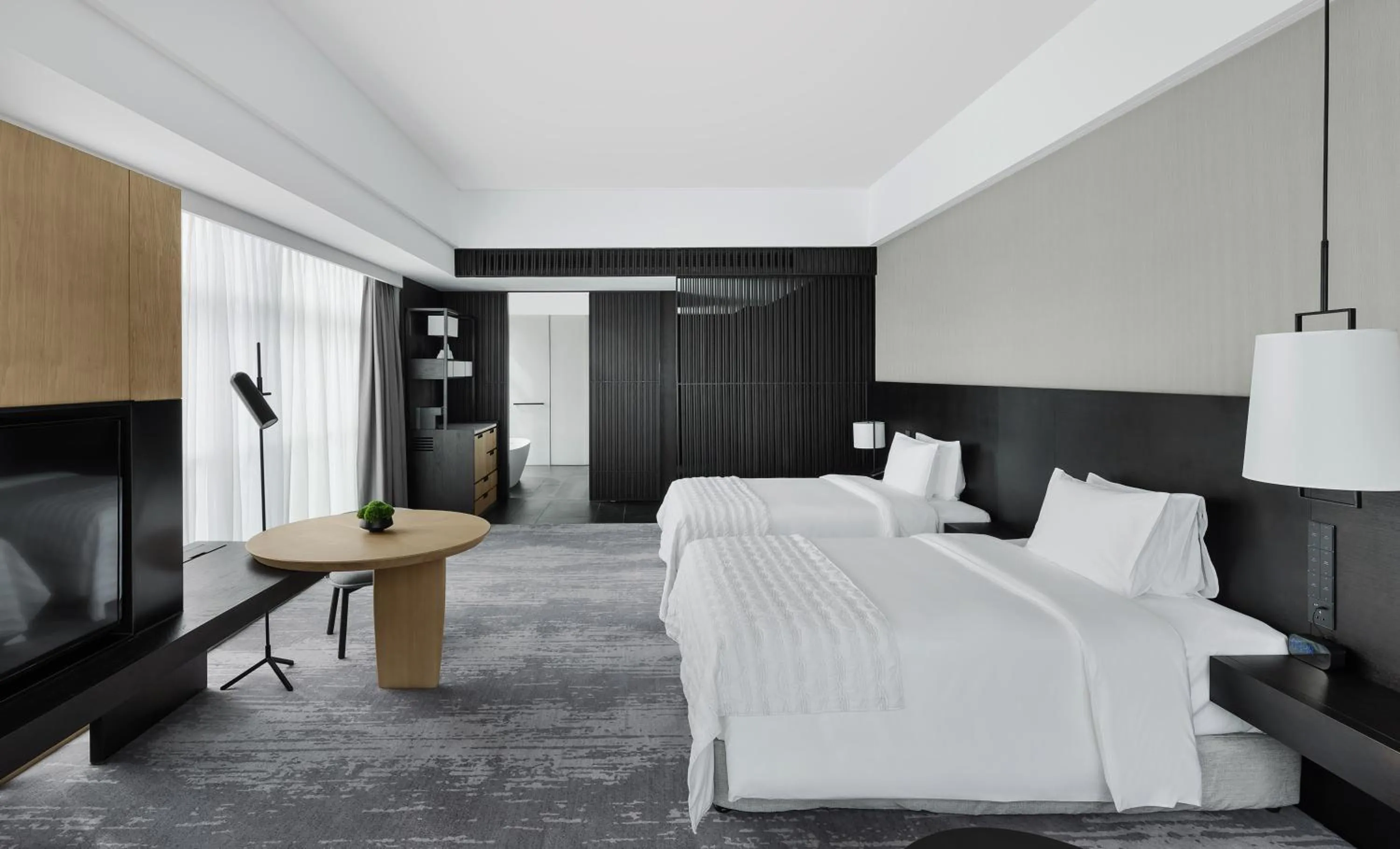 Bedroom, Bed in Le Meridien Zhongshan