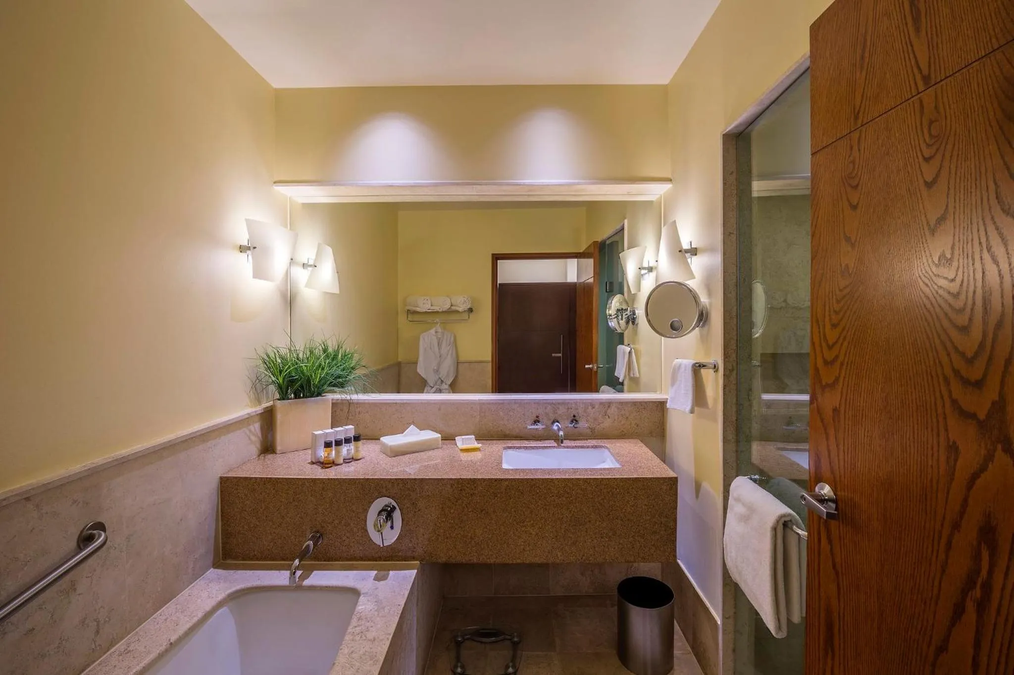 Bathroom in Grand Fiesta Americana Queretaro