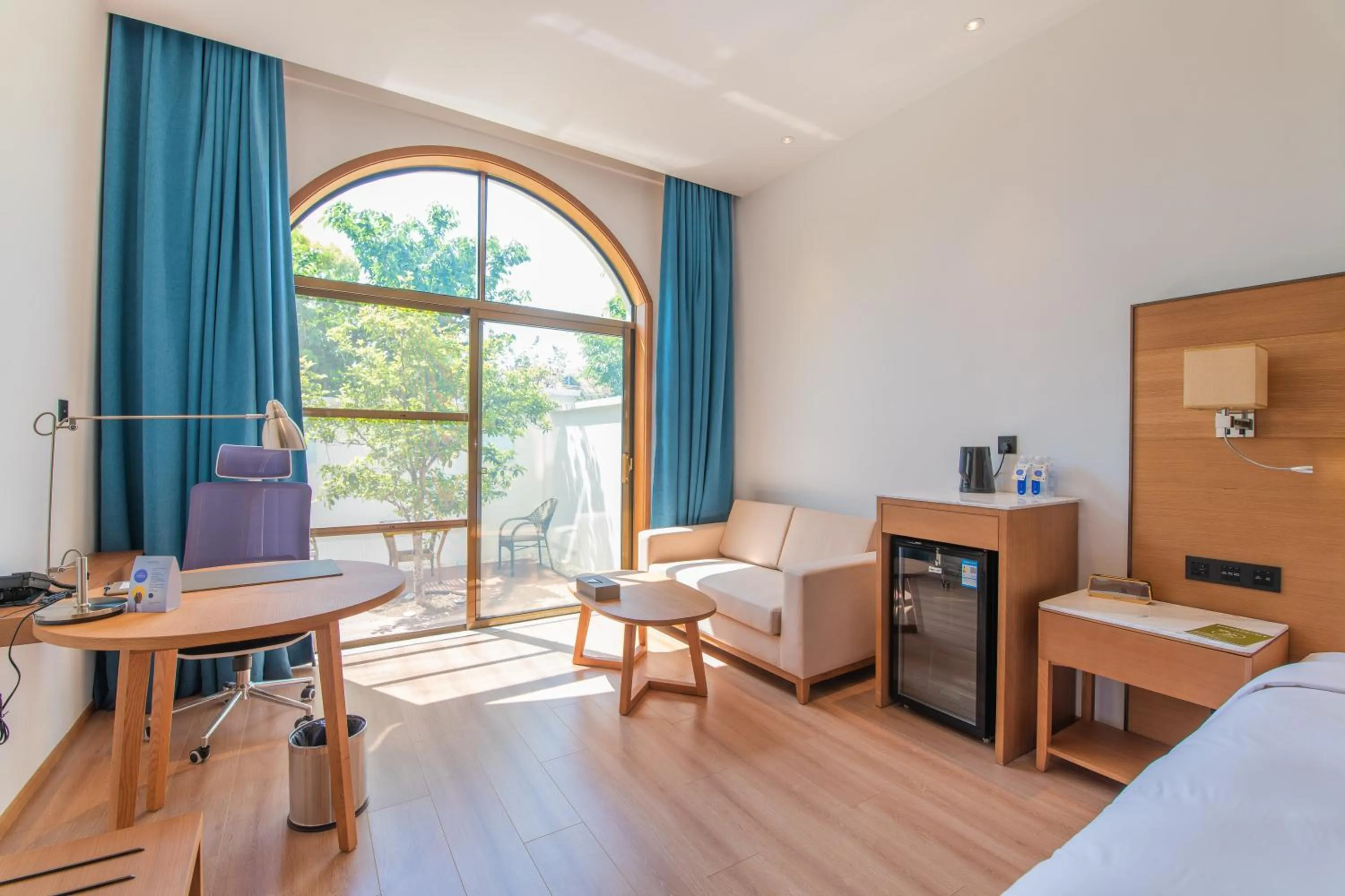 Decorative detail, Bed in Novotel Suzhou Tai Lake Santeh