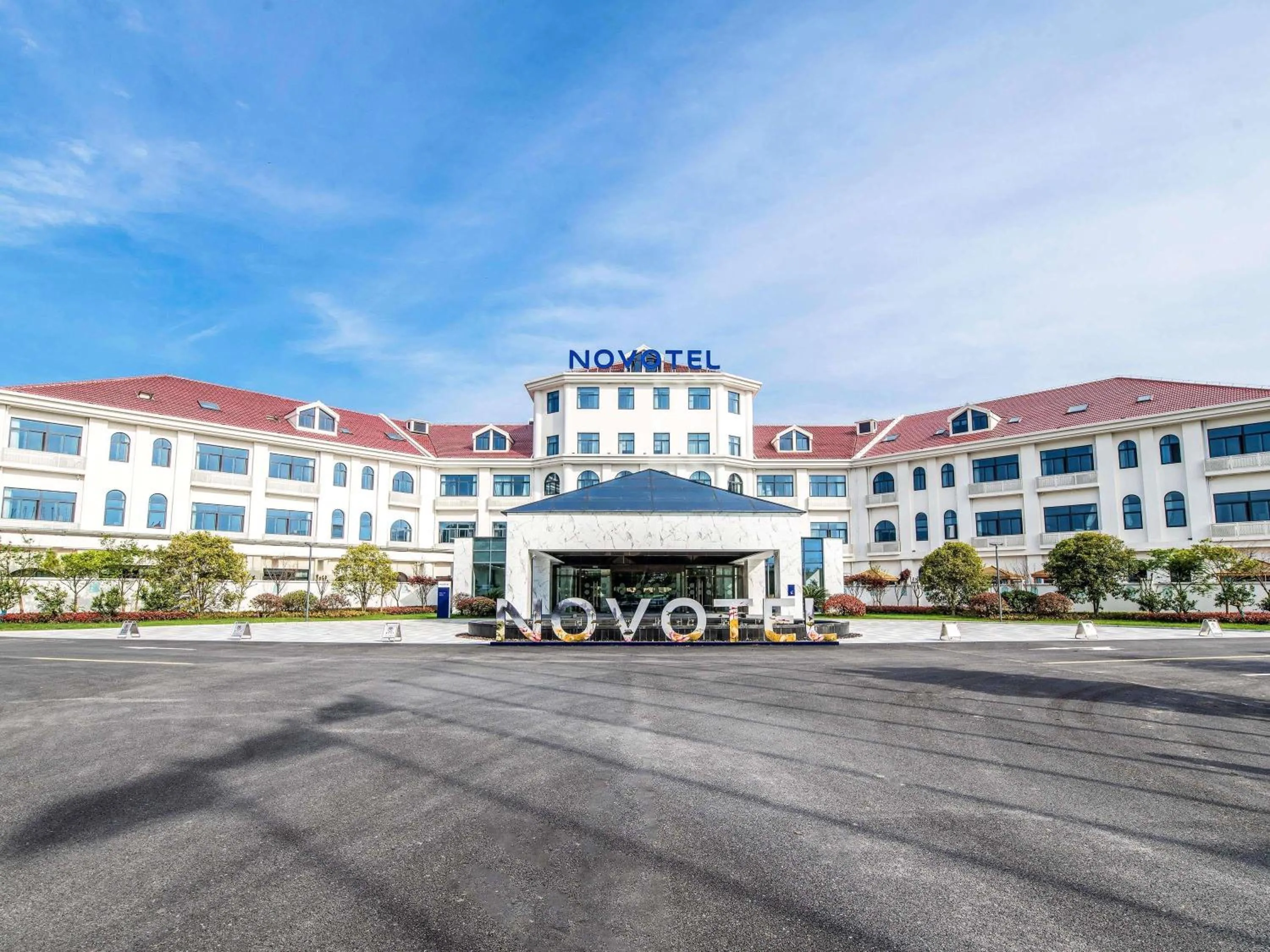 Property building in Novotel Suzhou Tai Lake Santeh