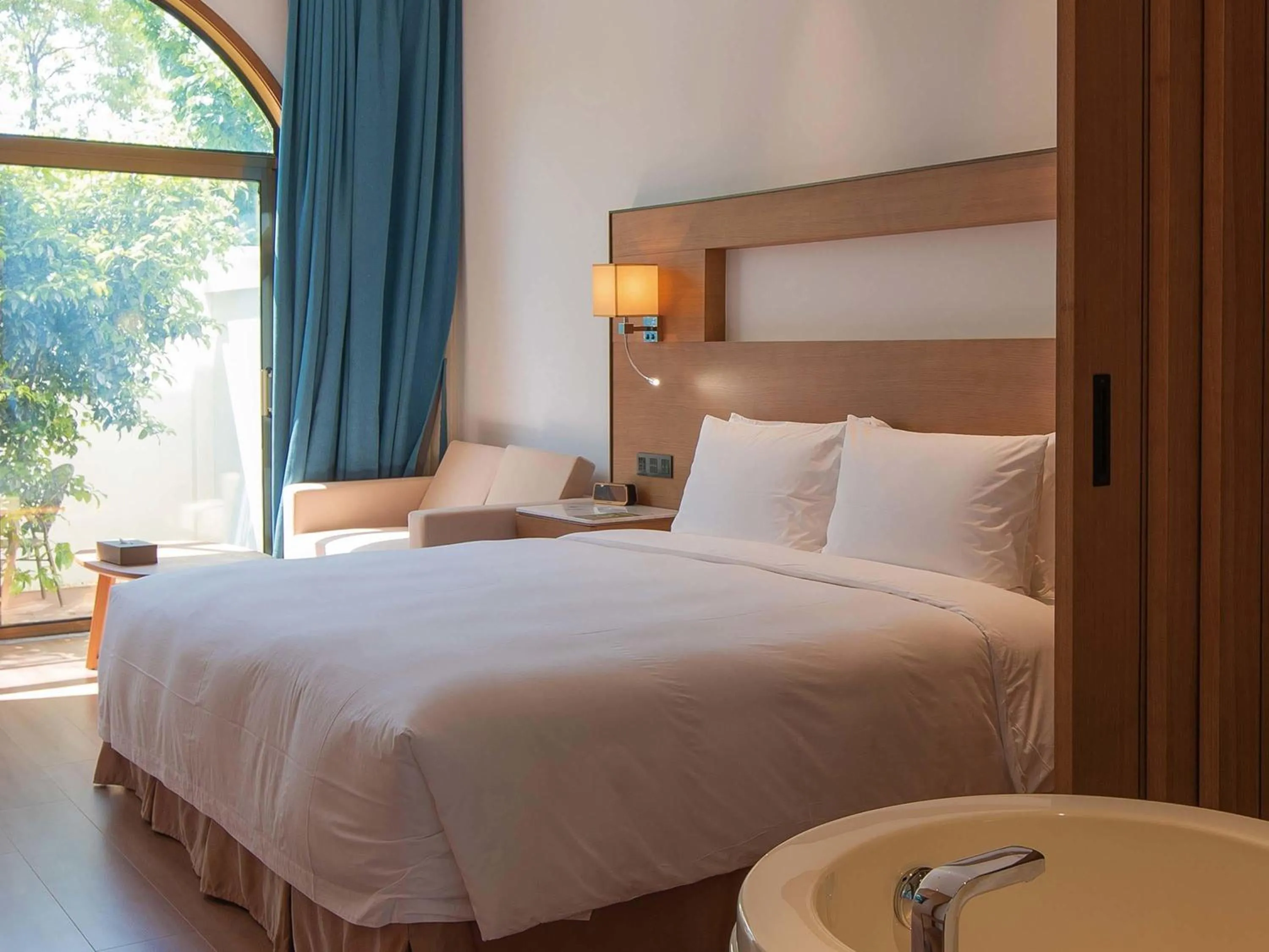 Bedroom, Bed in Novotel Suzhou Tai Lake Santeh