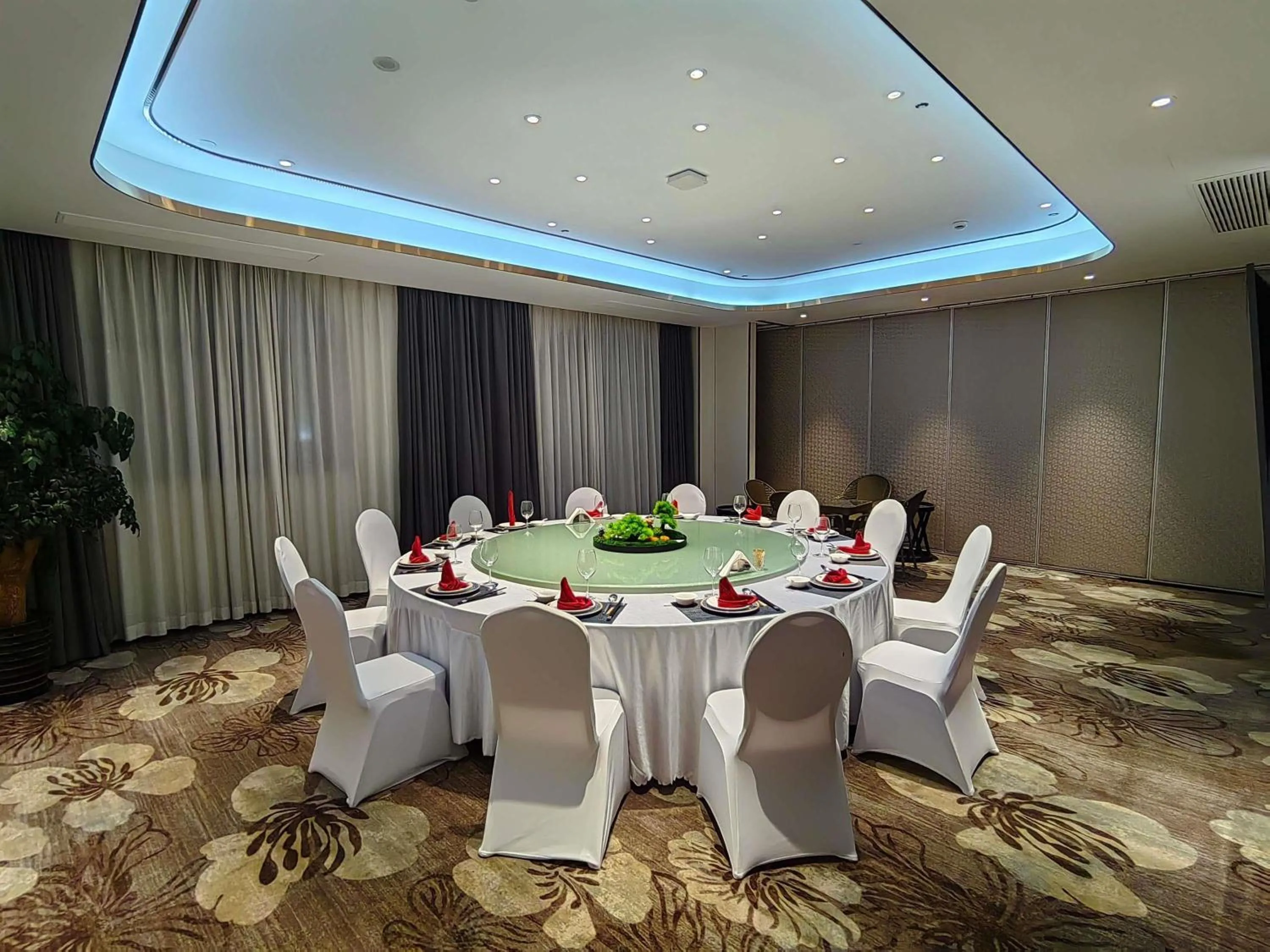 Restaurant/places to eat in Novotel Suzhou Tai Lake Santeh