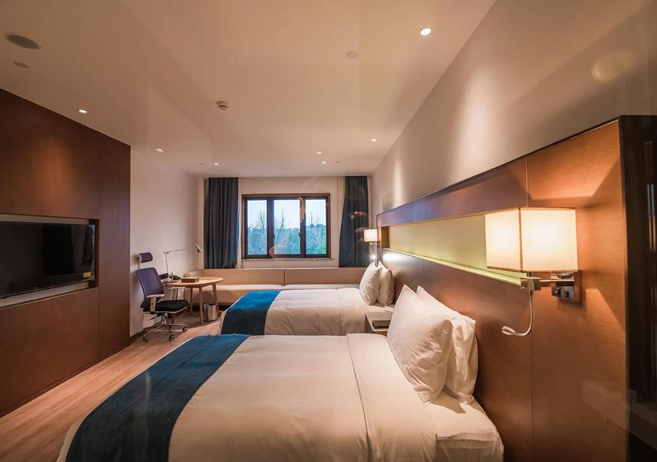Photo of the whole room, Bed in Novotel Suzhou Tai Lake Santeh
