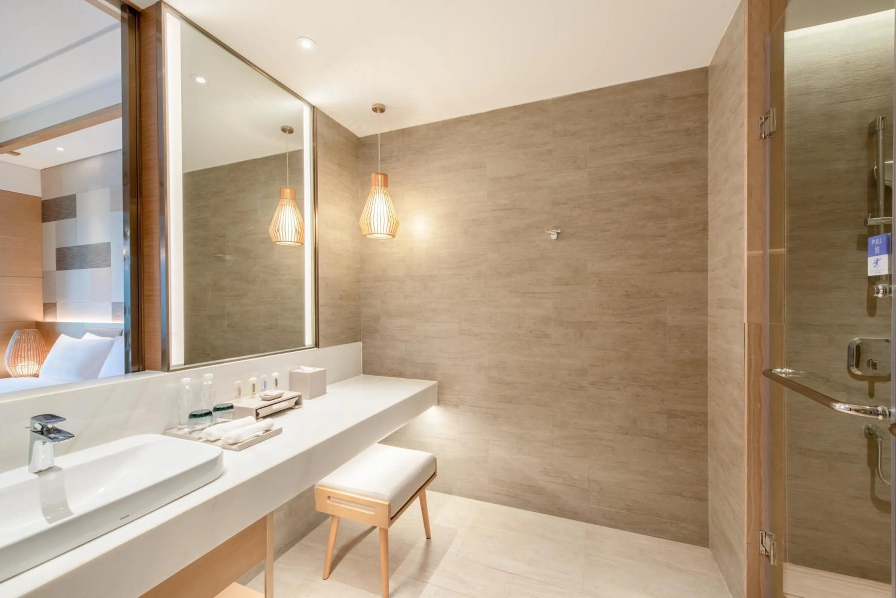 Bathroom in Holiday Inn Resort Yichun Mingyue Mountain by IHG