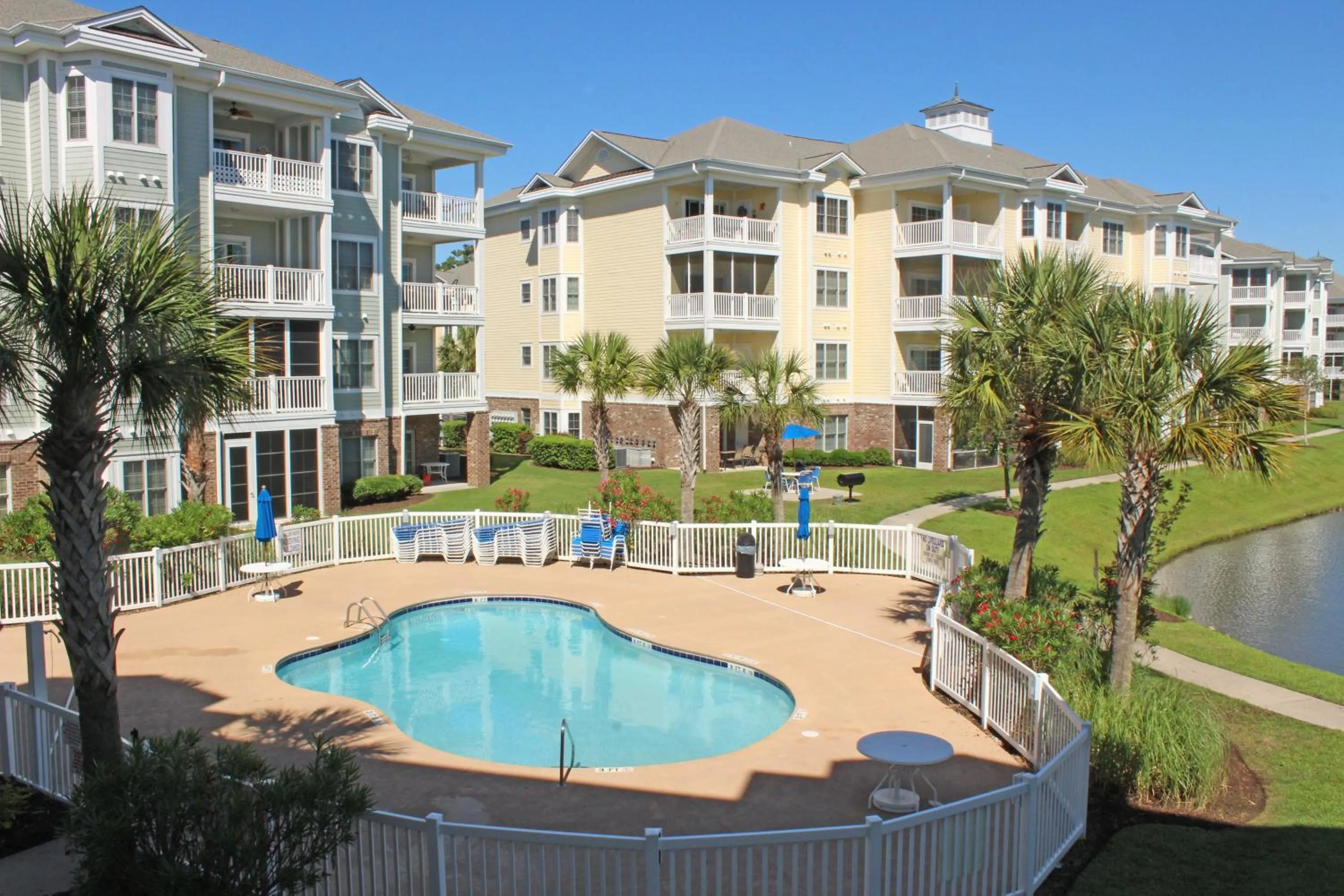 Property building in Magnolia Pointe by Palmetto Vacations
