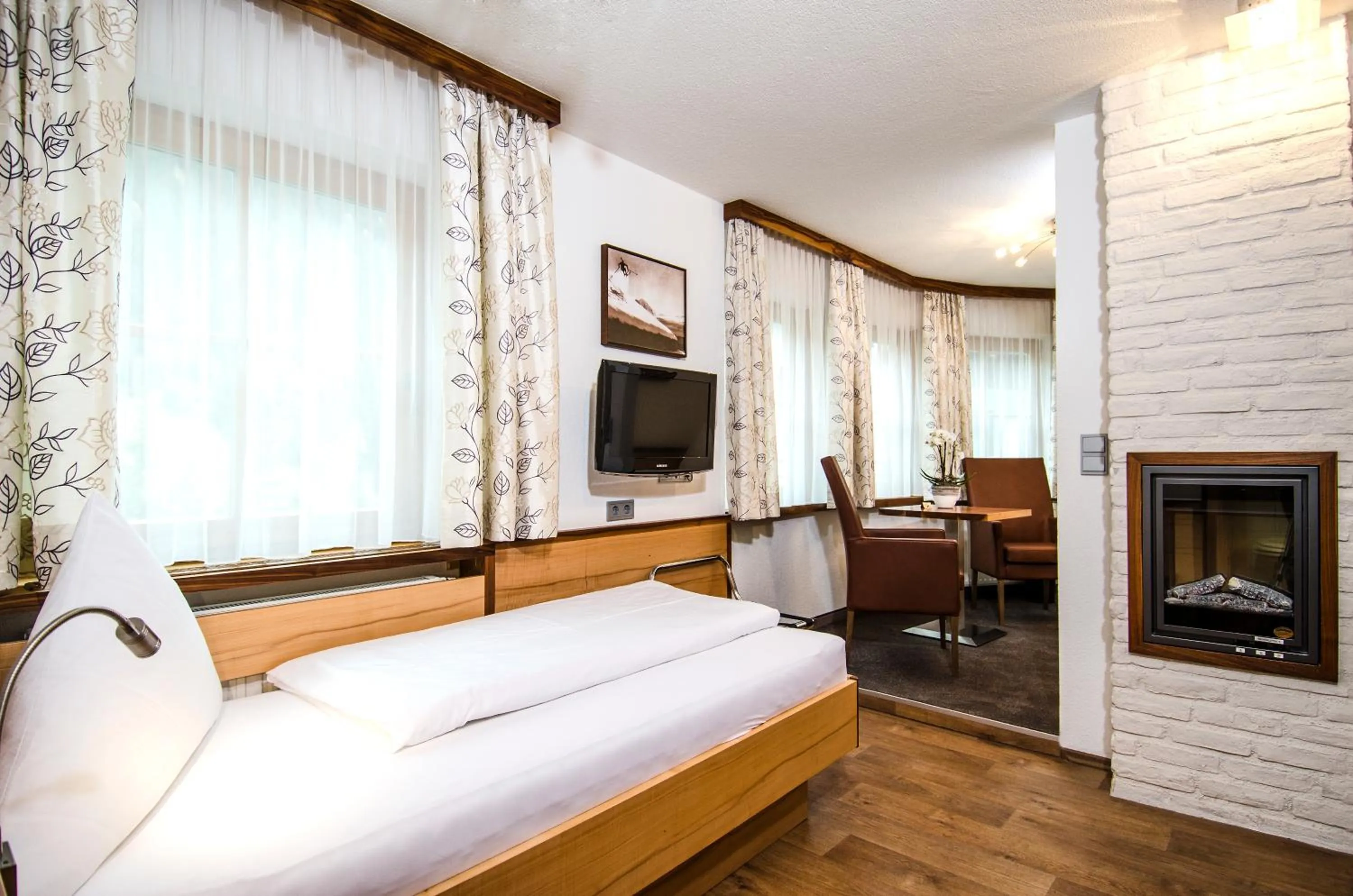 Bed in Hotel Garni Subretta