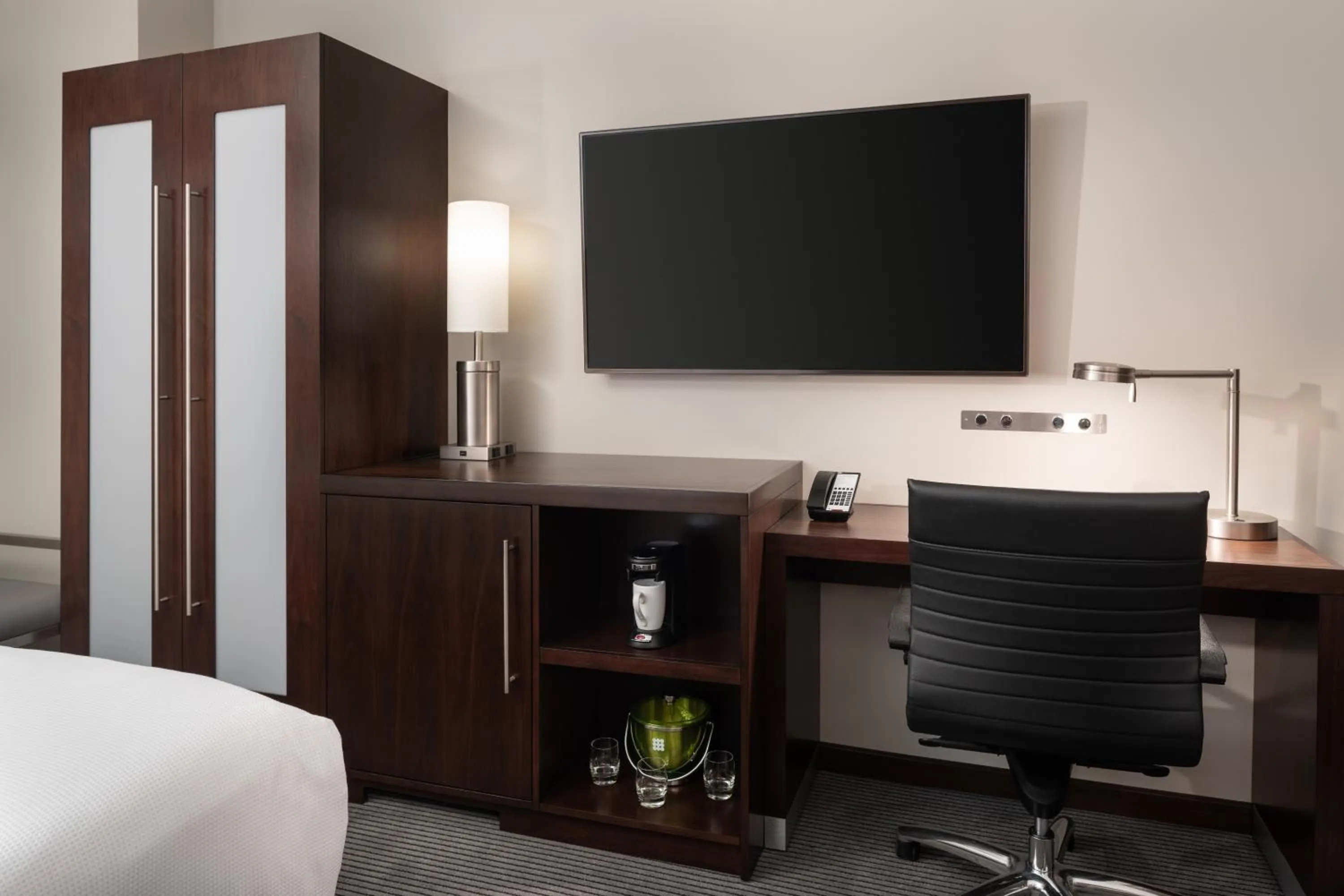 Coffee/tea facilities, Bed in Hyatt Place San Francisco/Downtown