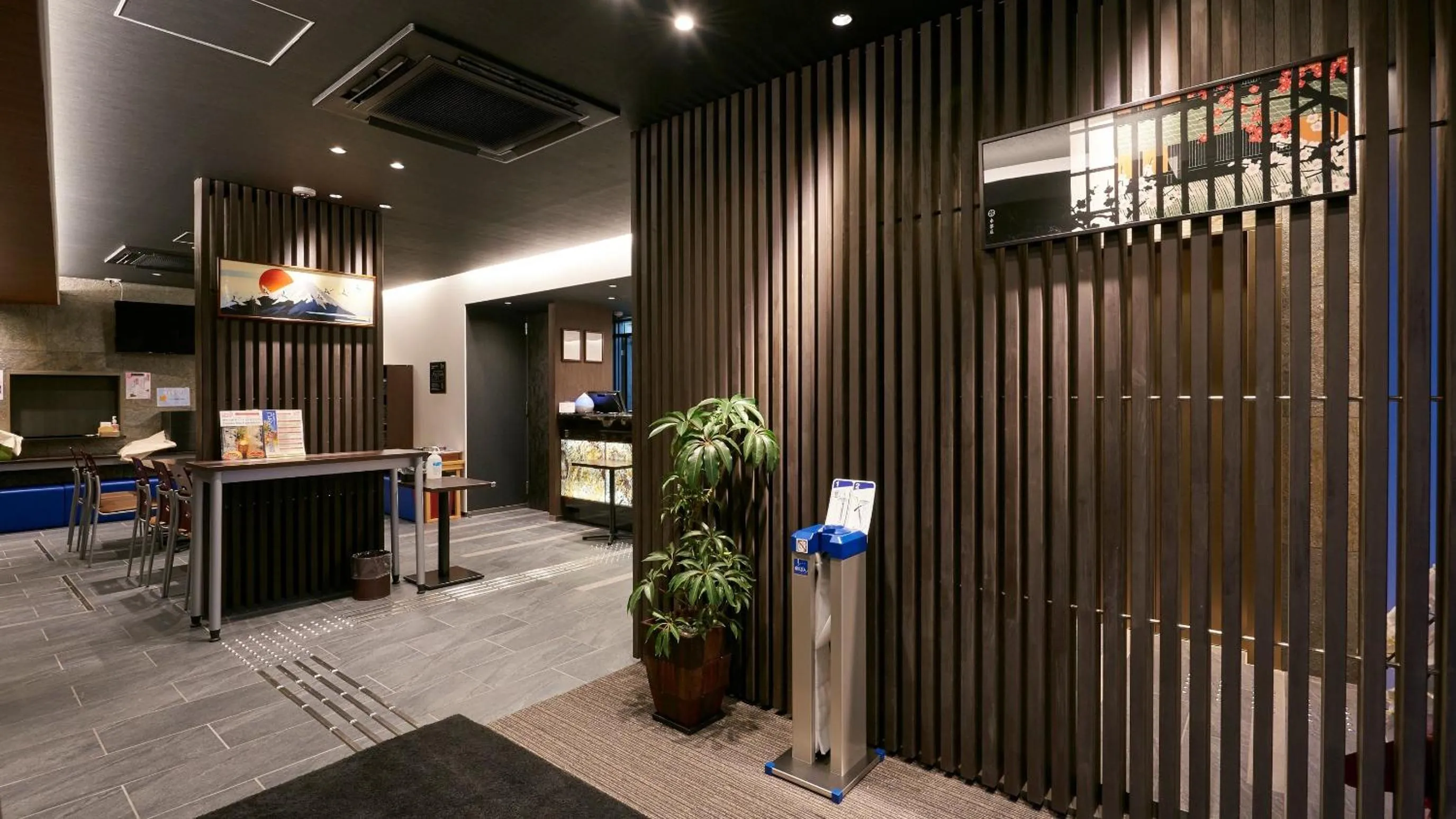 Lobby or reception in The Celecton Kyoto Horikawa Sanjo