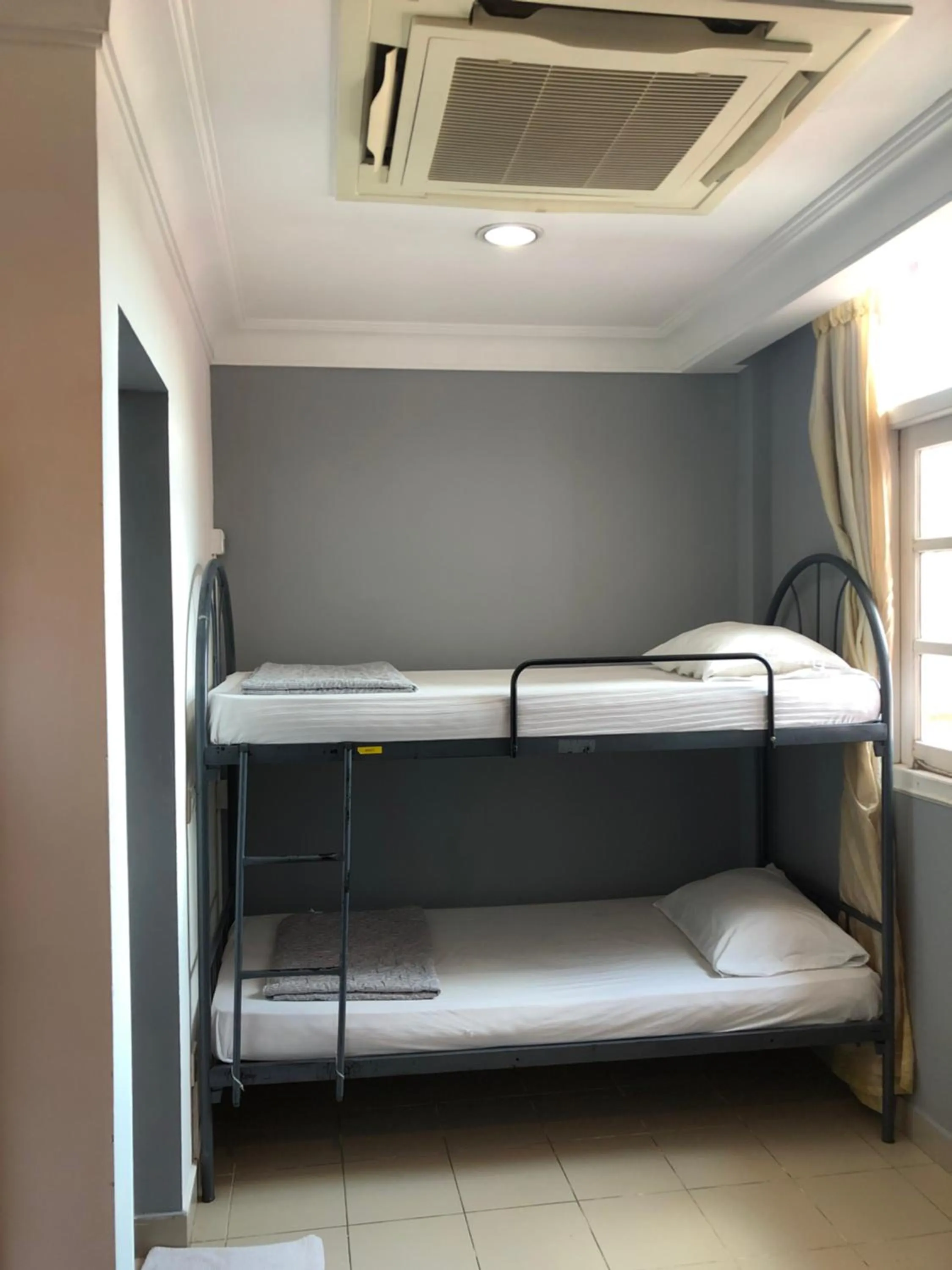 bunk bed in Snooze Inn @Dickson Road