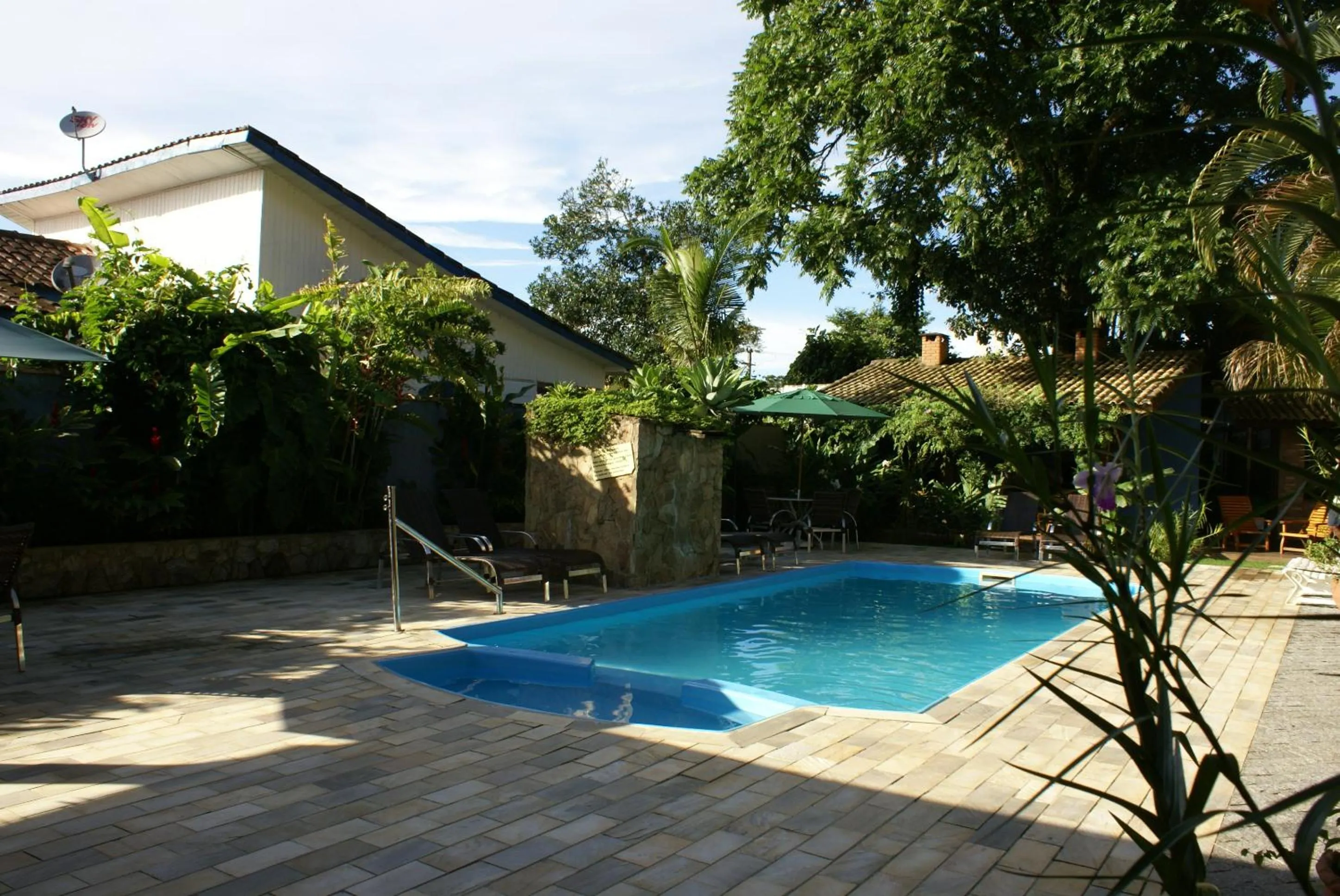 Swimming pool in Pousada Tempo Rei