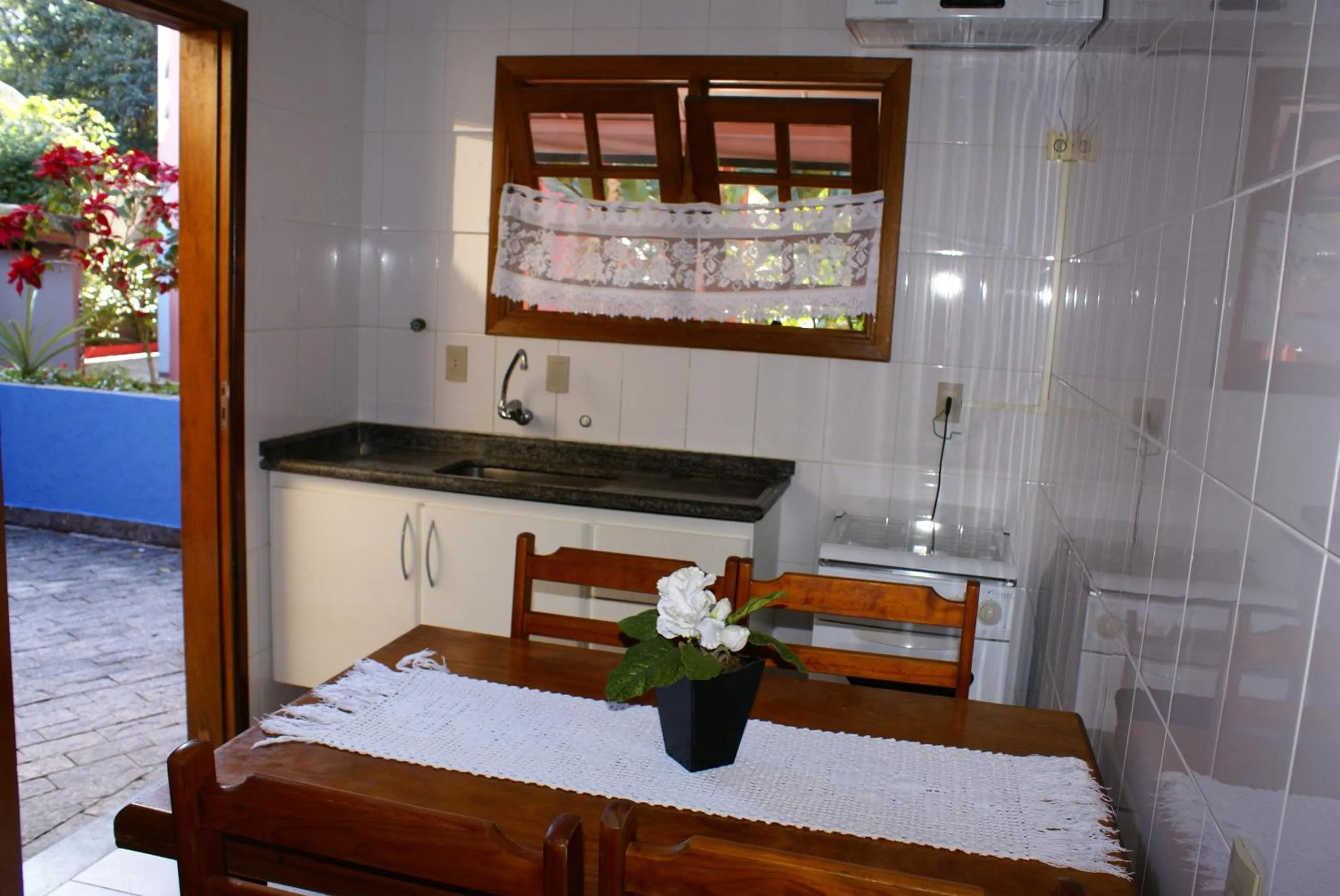 Kitchen or kitchenette in Pousada Tempo Rei