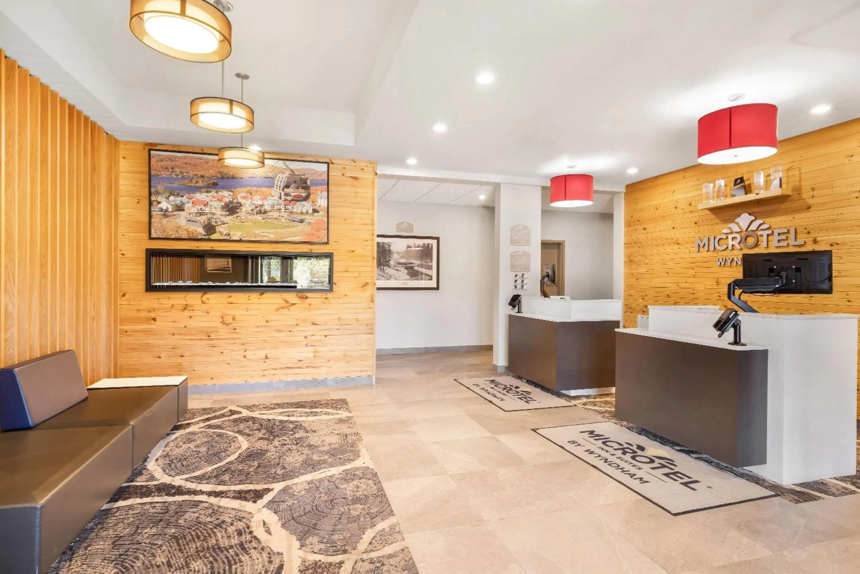 Lobby or reception in Microtel Inn & Suites by Wyndham Mont Tremblant