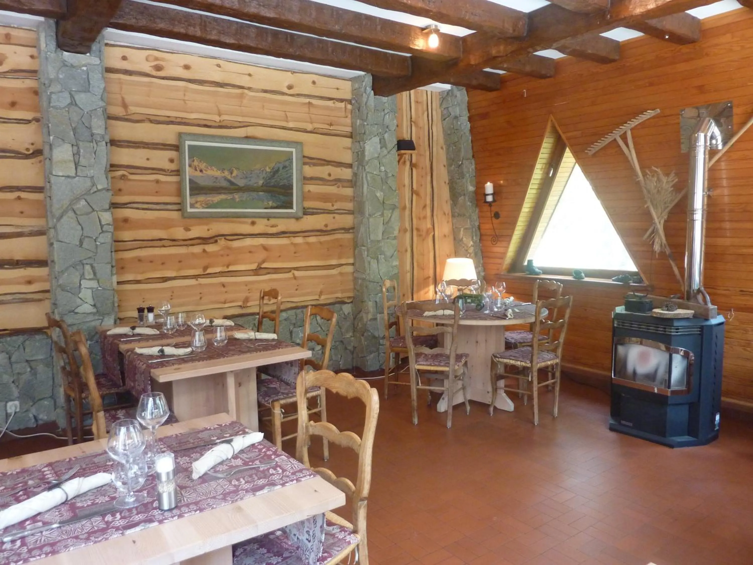 Restaurant/places to eat in Les Agneaux