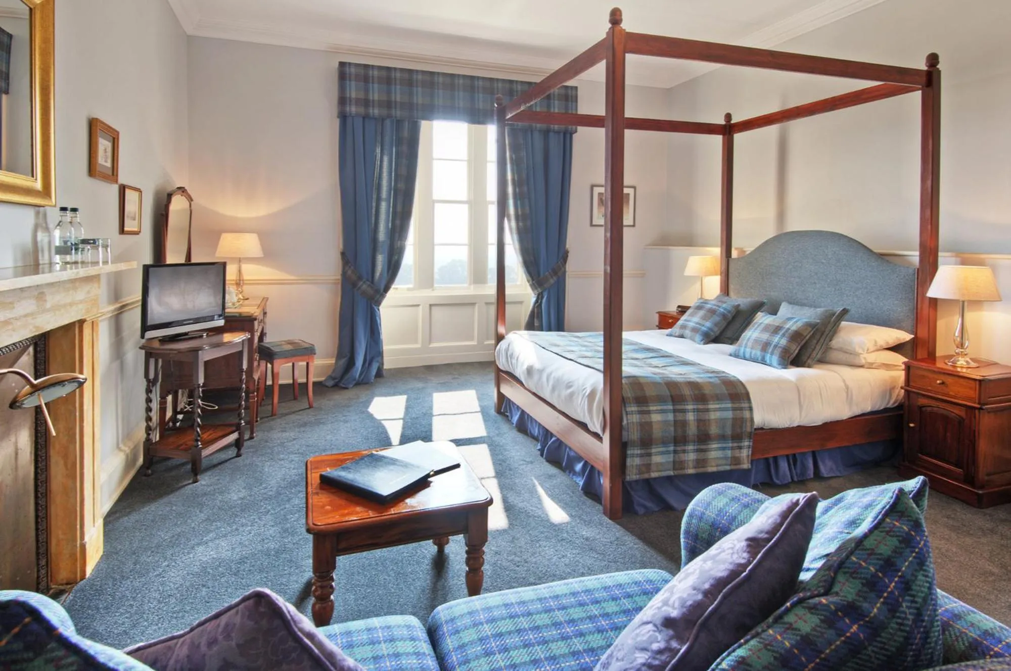 Bedroom, Bed in Chirnside Hall Hotel