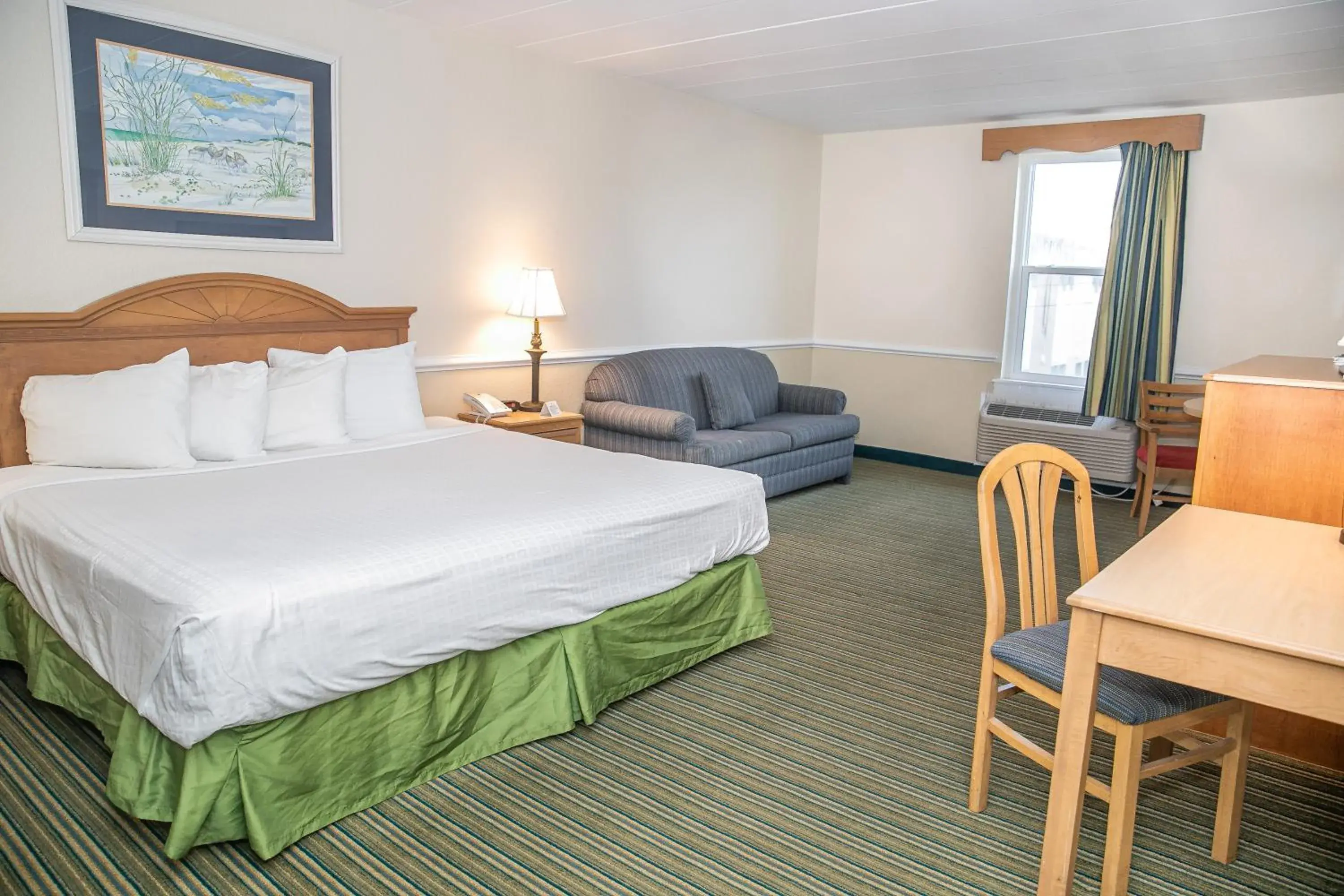 Quadruple Room in The Sea Ranch Resort Quadruple Room in The Sea Ranch Resort