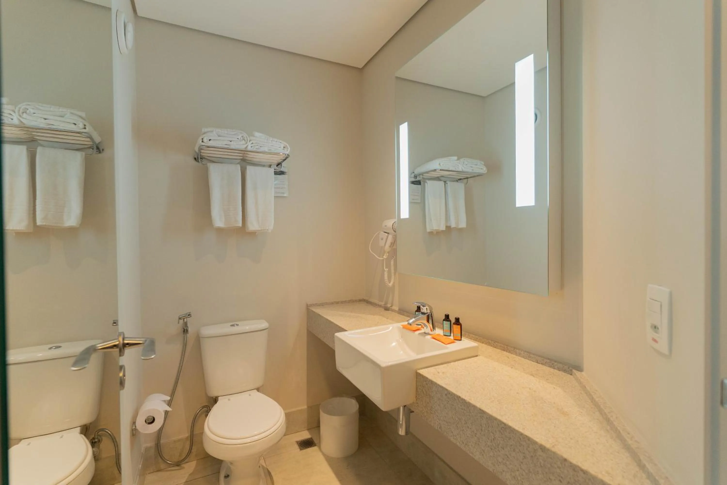 Bathroom in Hotel Contemporâneo - Royal Palm Hotels & Resorts