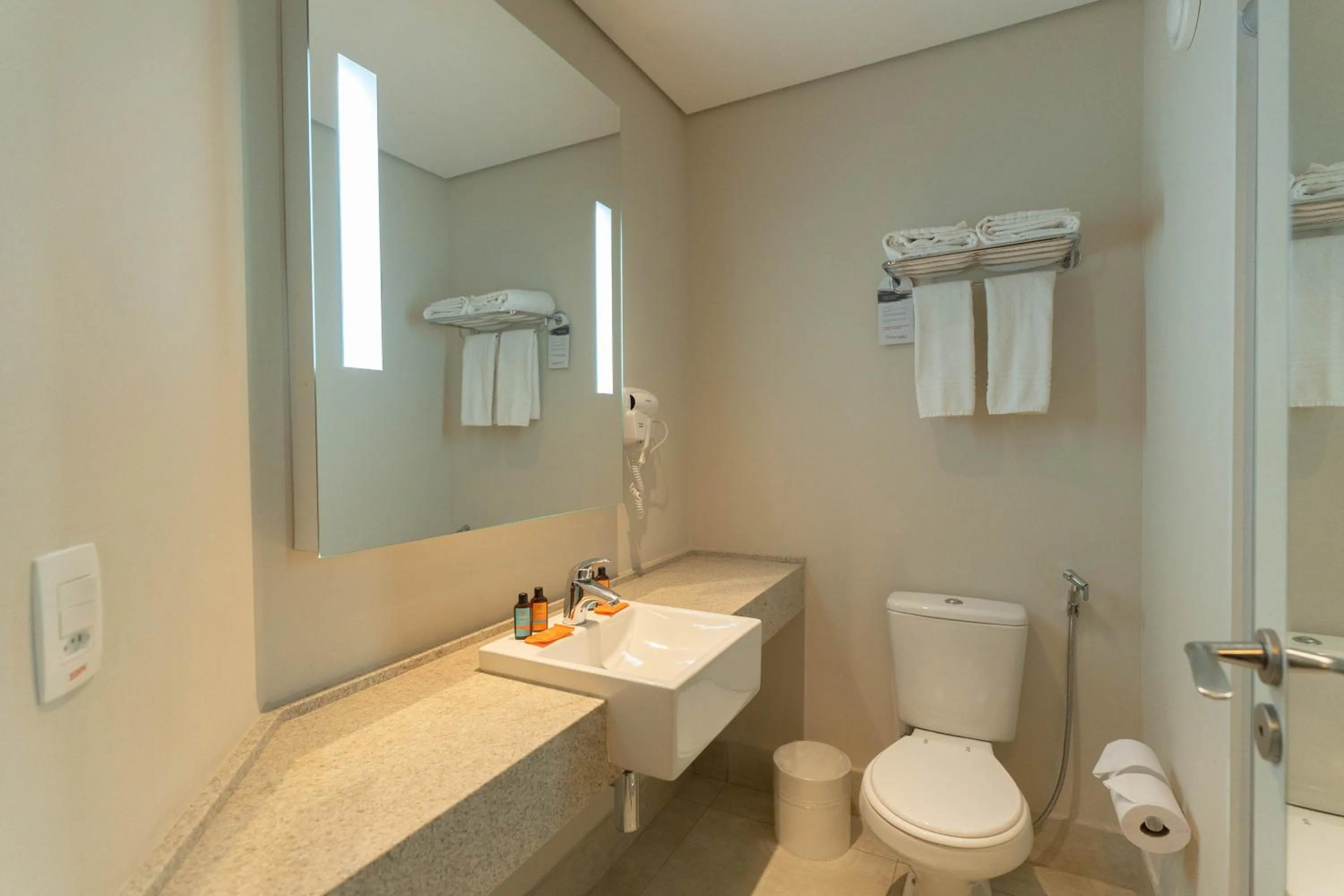 Bathroom in Hotel Contemporâneo - Royal Palm Hotels & Resorts