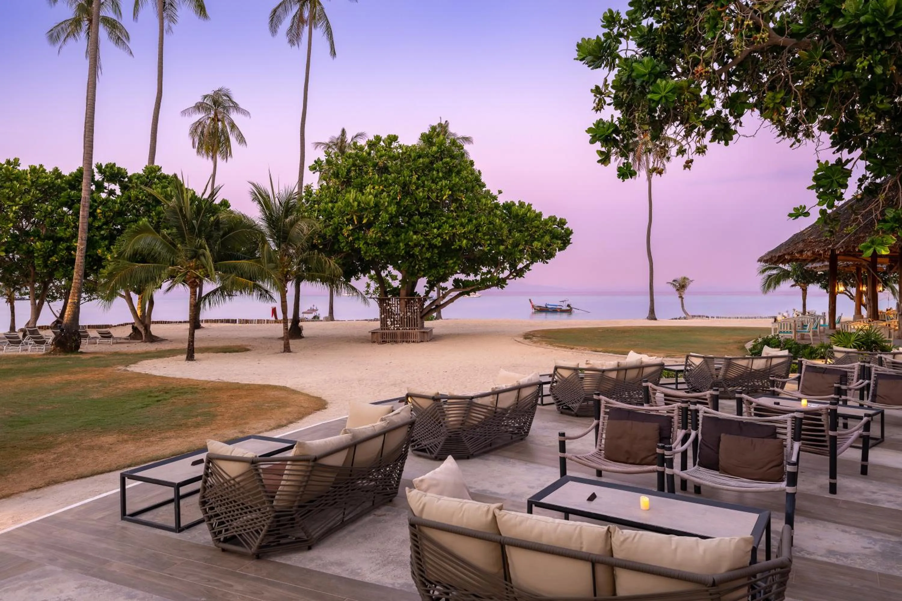 Restaurant/places to eat in SAii Phi Phi Island Village