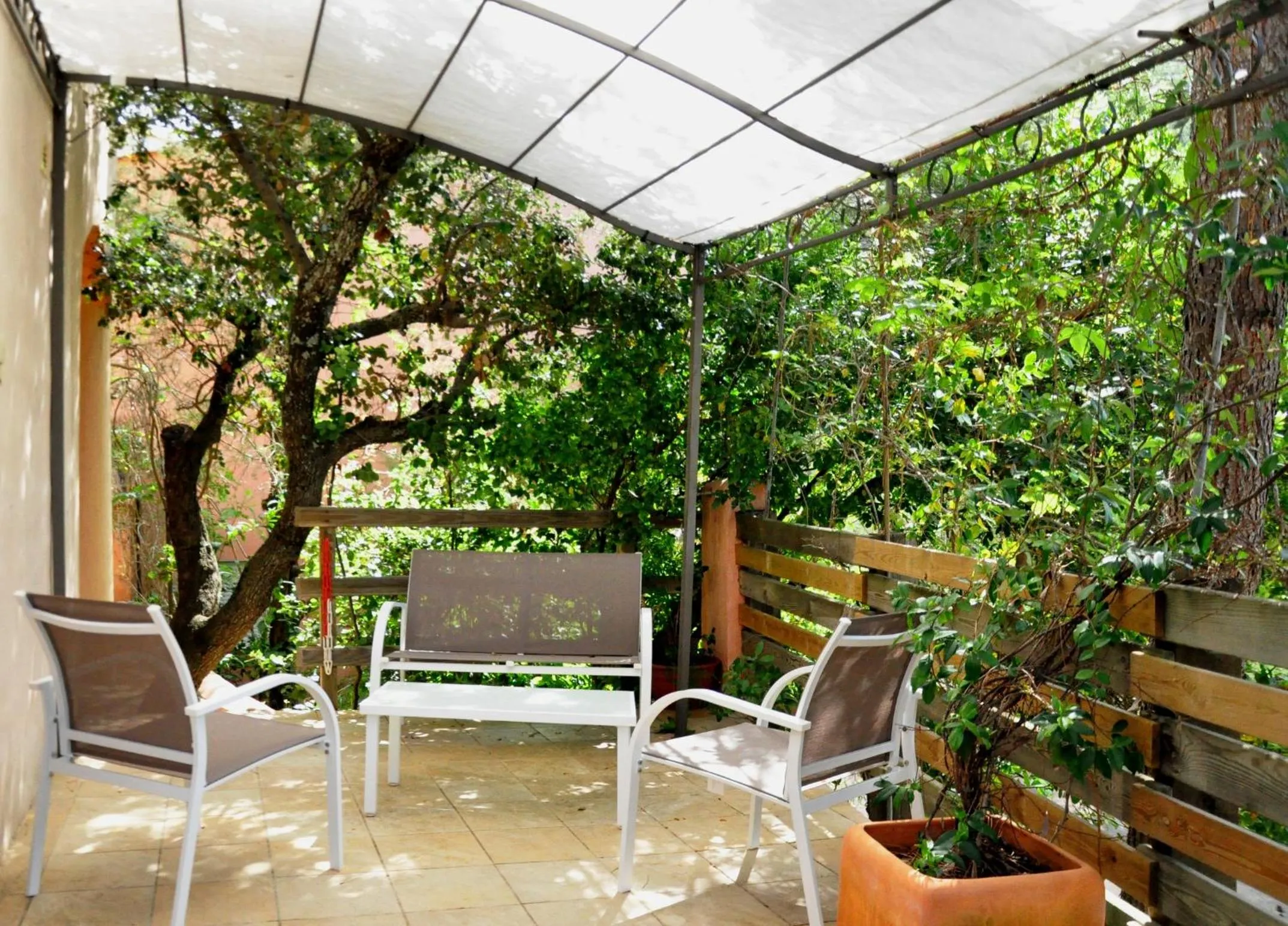 Balcony/Terrace in Private Hôtel - Adults Only