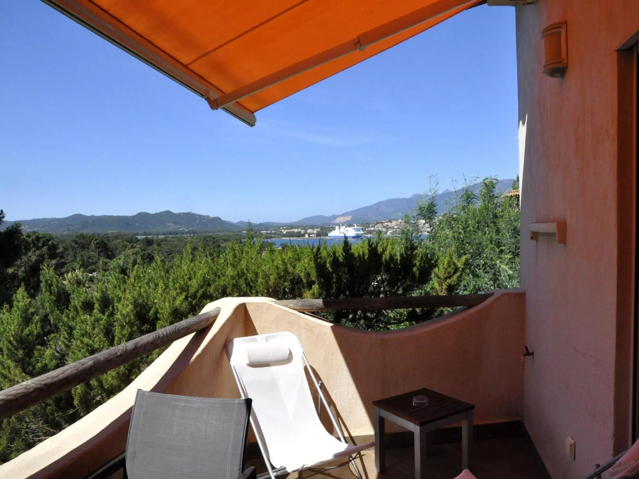 Balcony/Terrace in Private Hôtel - Adults Only