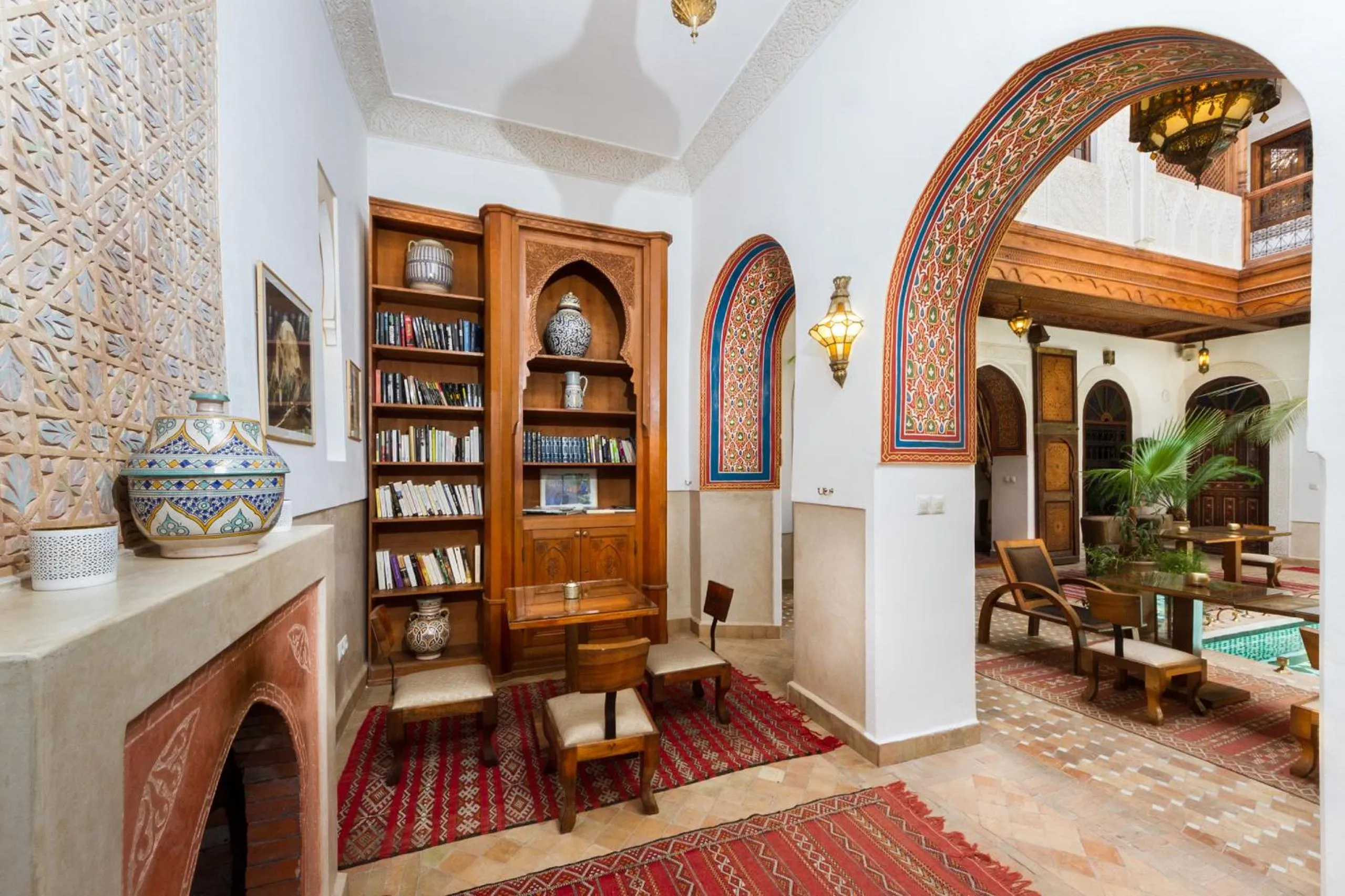 Library in Riad Melhoun & Spa