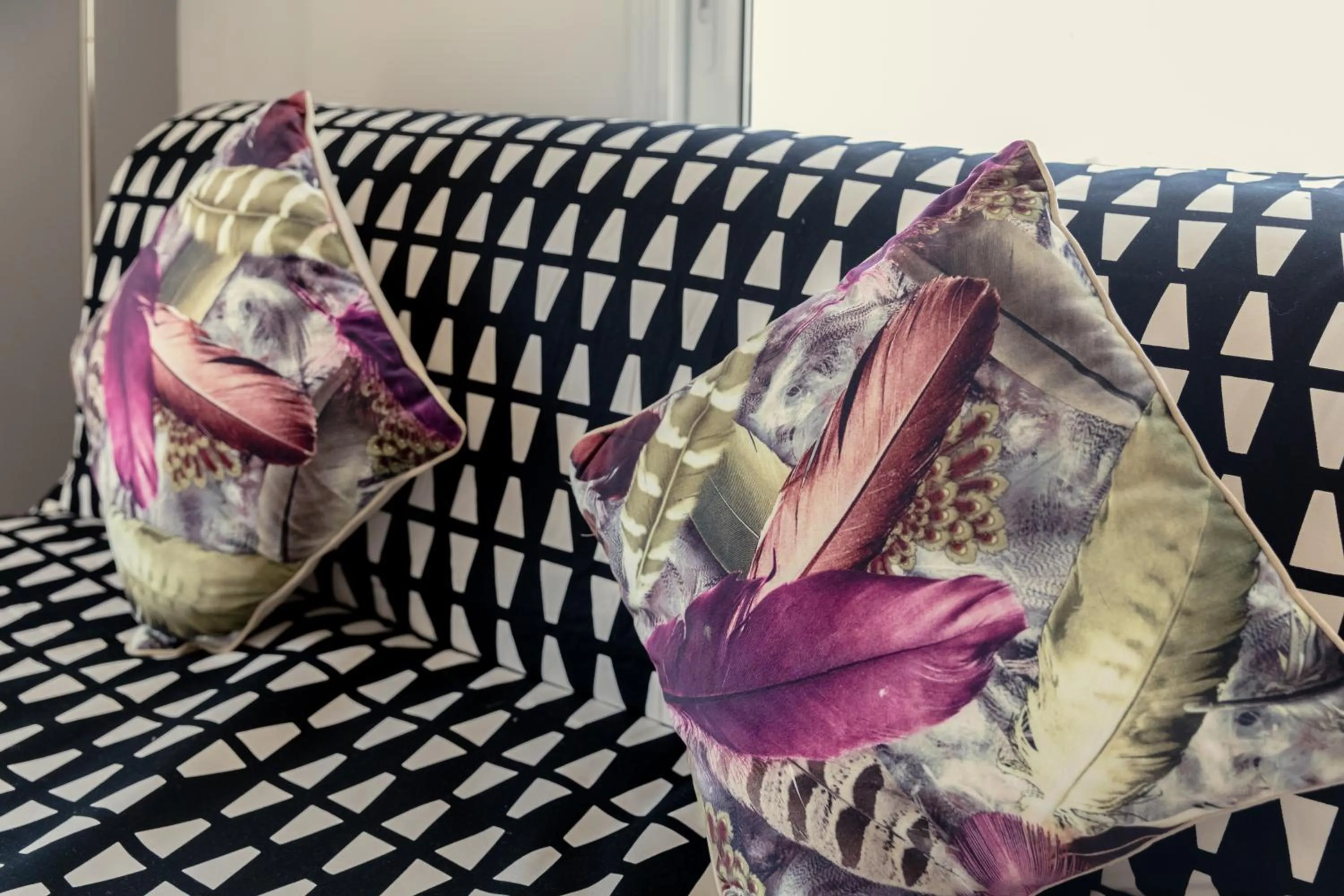 Seating area in Oceania Bay Village